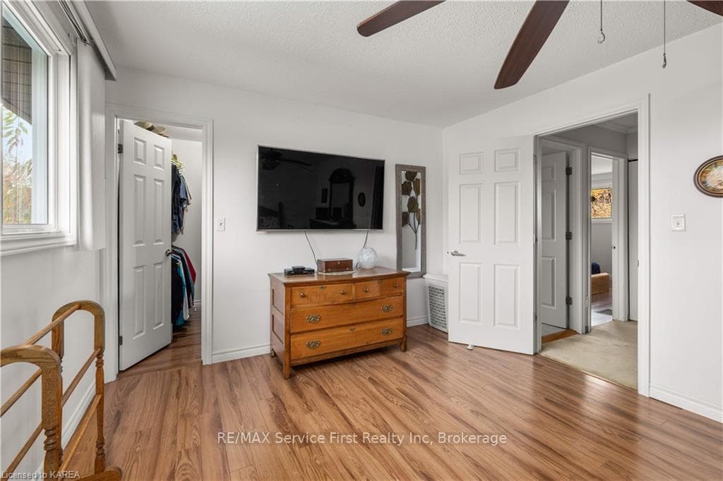 994 WESTMINSTER Place photo 21