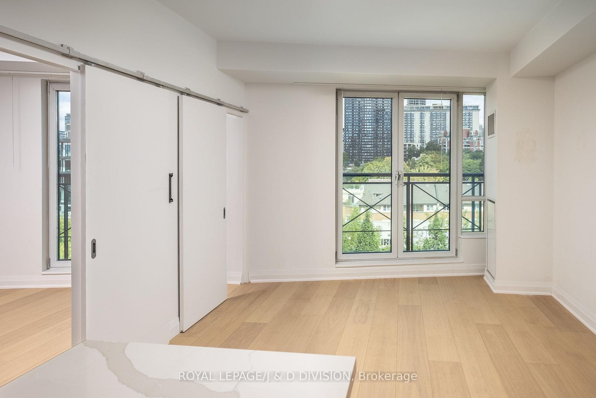 20 Scrivener Square Unit 606 photo 8