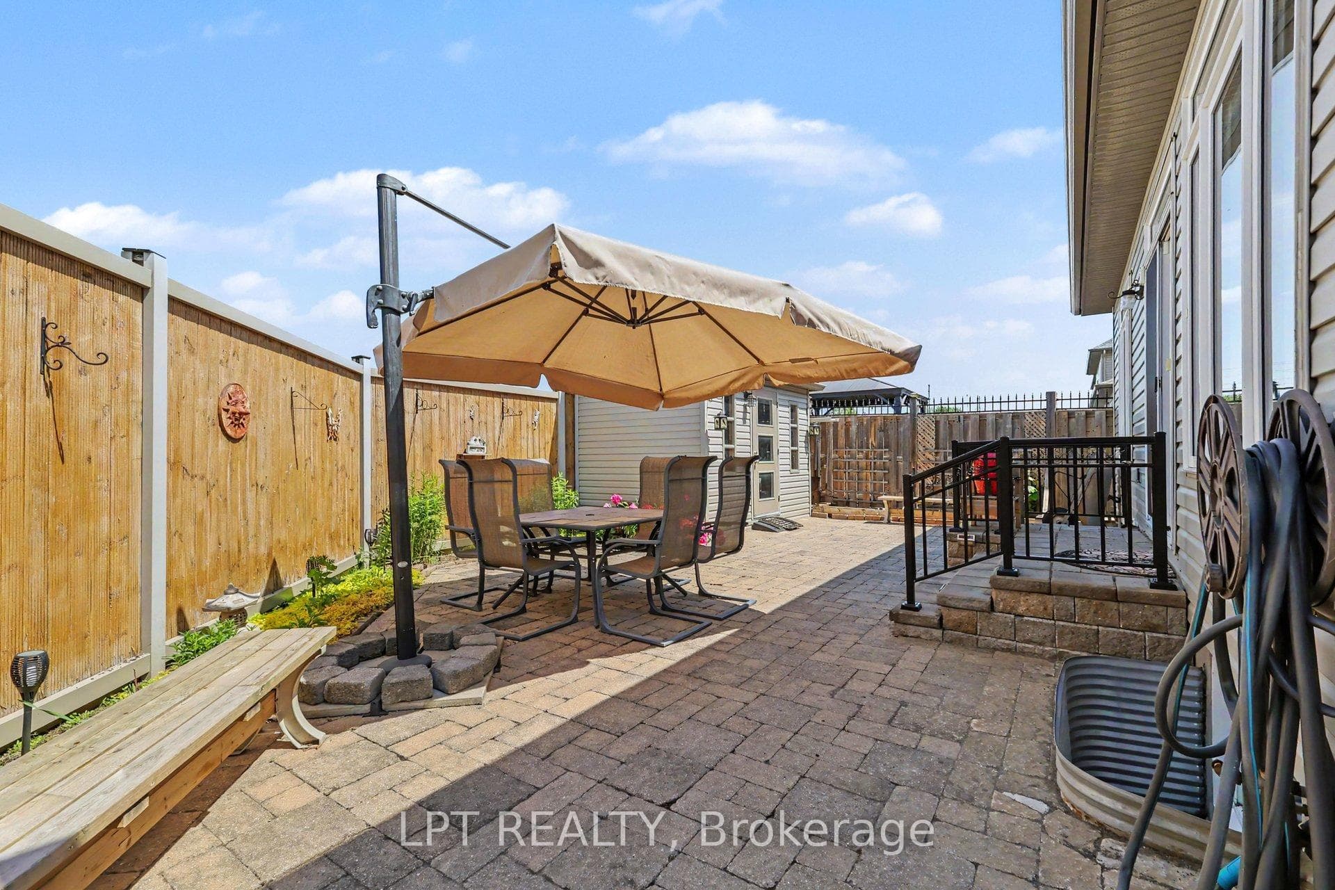 392 Bamburgh Way photo 32