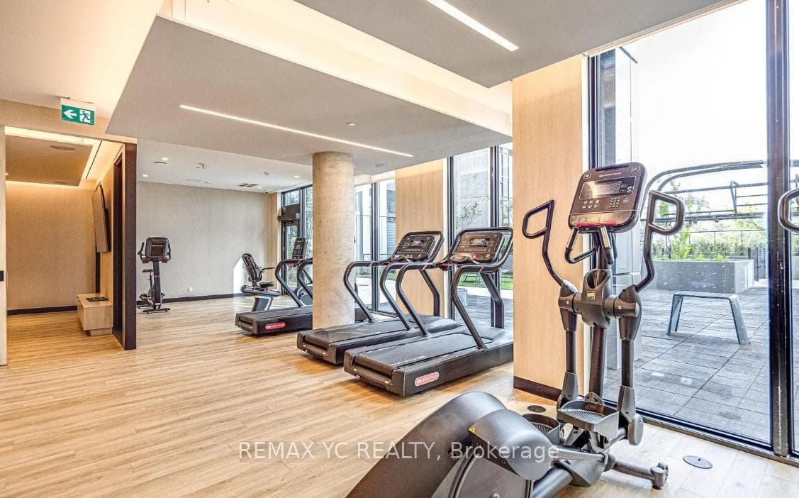 2020 Bathurst Street Unit 721 photo 12
