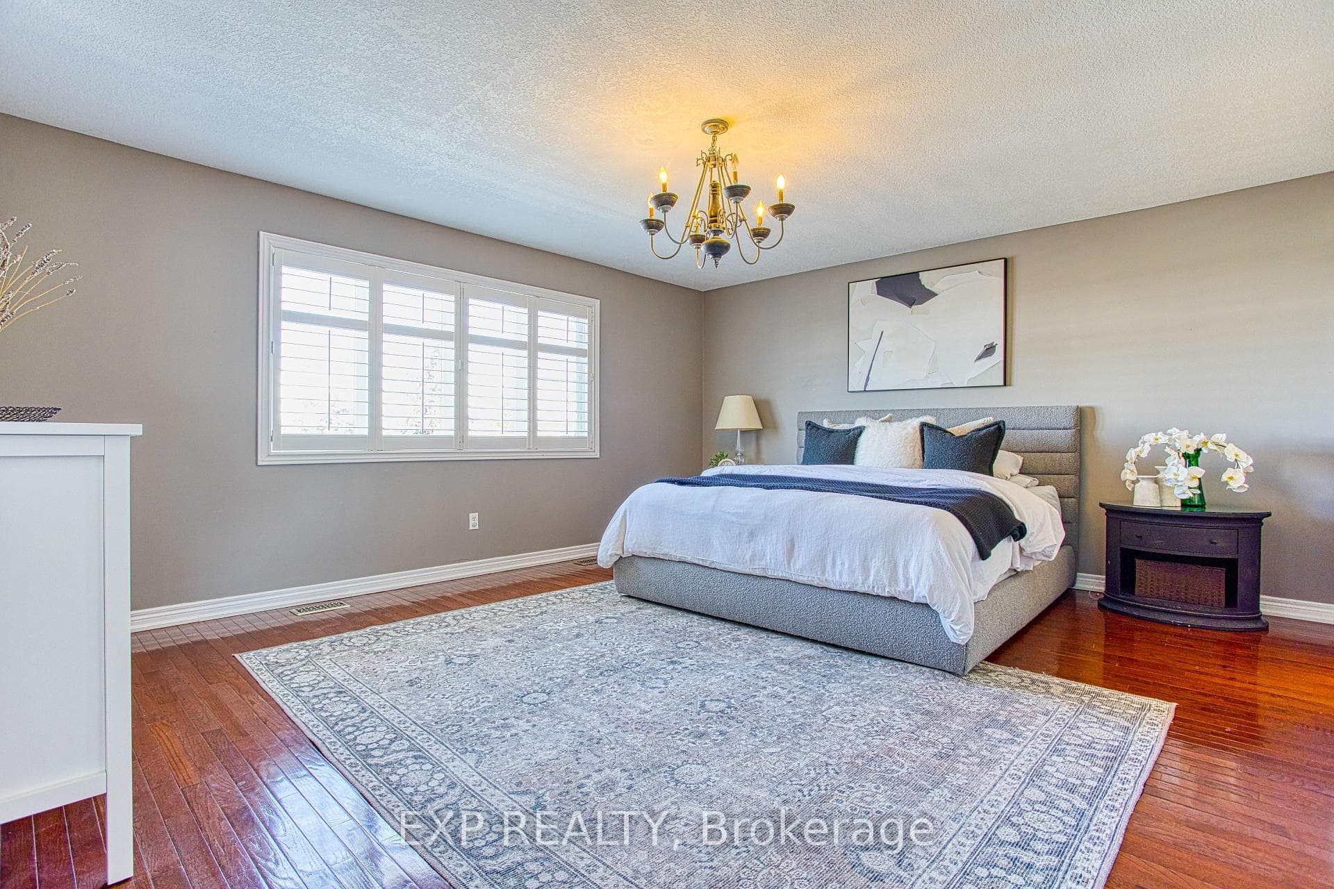 52 Biggs Avenue photo 28