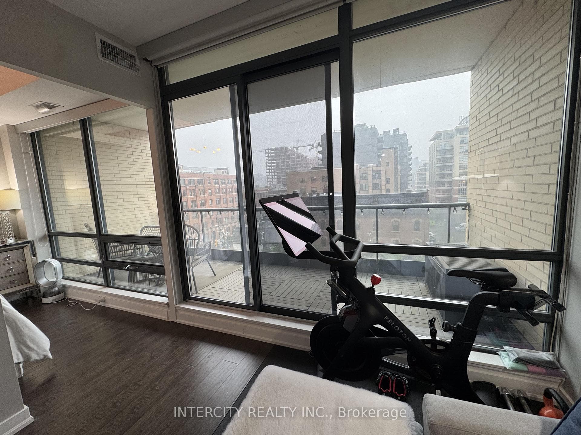 438 King Street Unit 606 photo 9