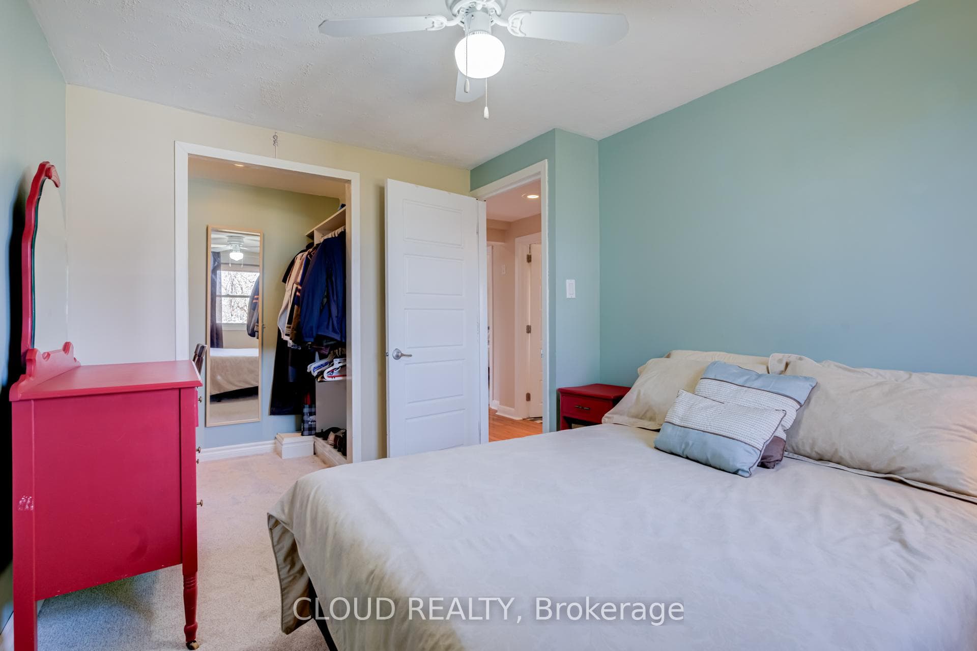 1531 Alexandra Boulevard photo 19