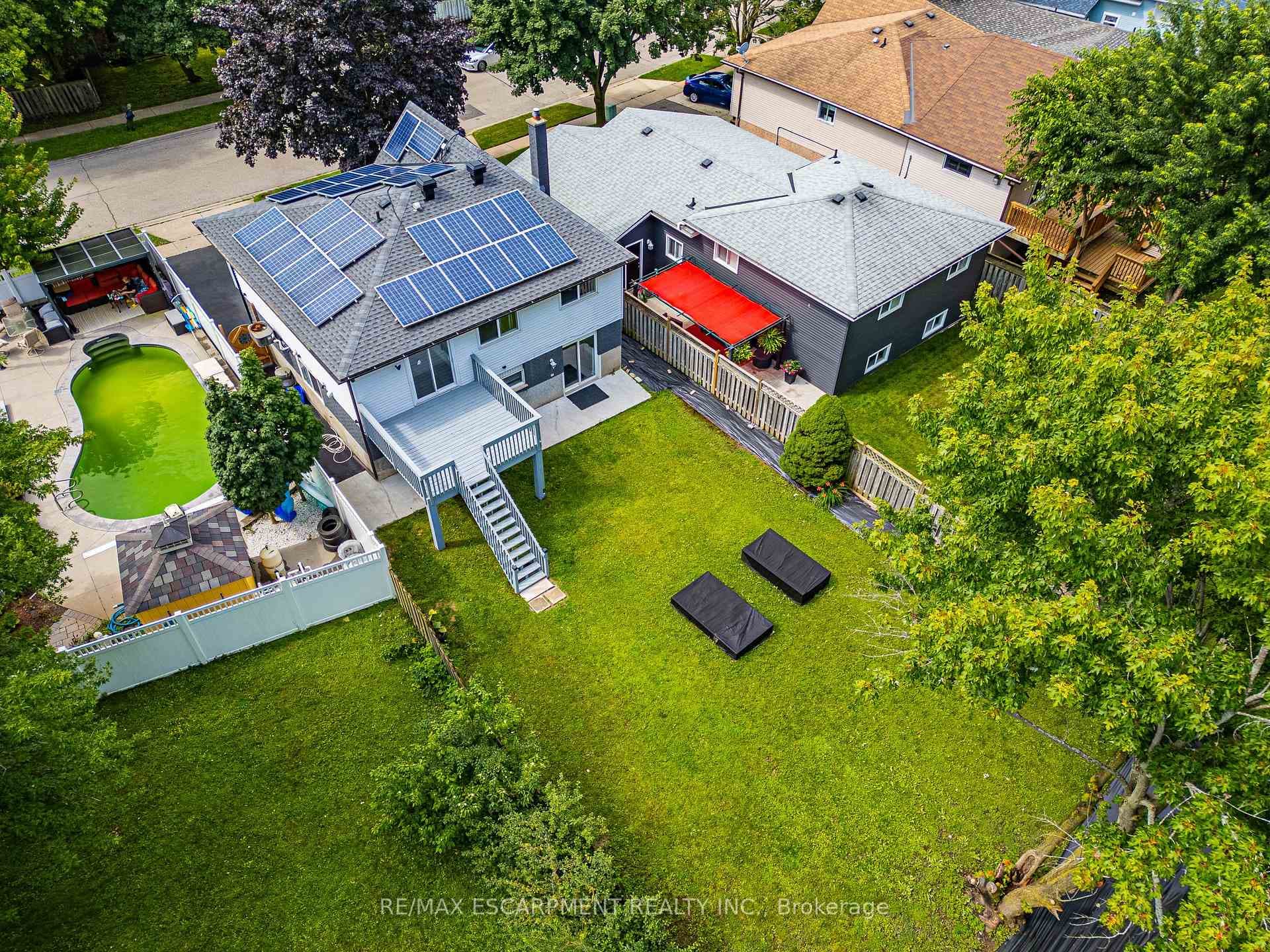 378 Sekura Street Unit Lower photo 13