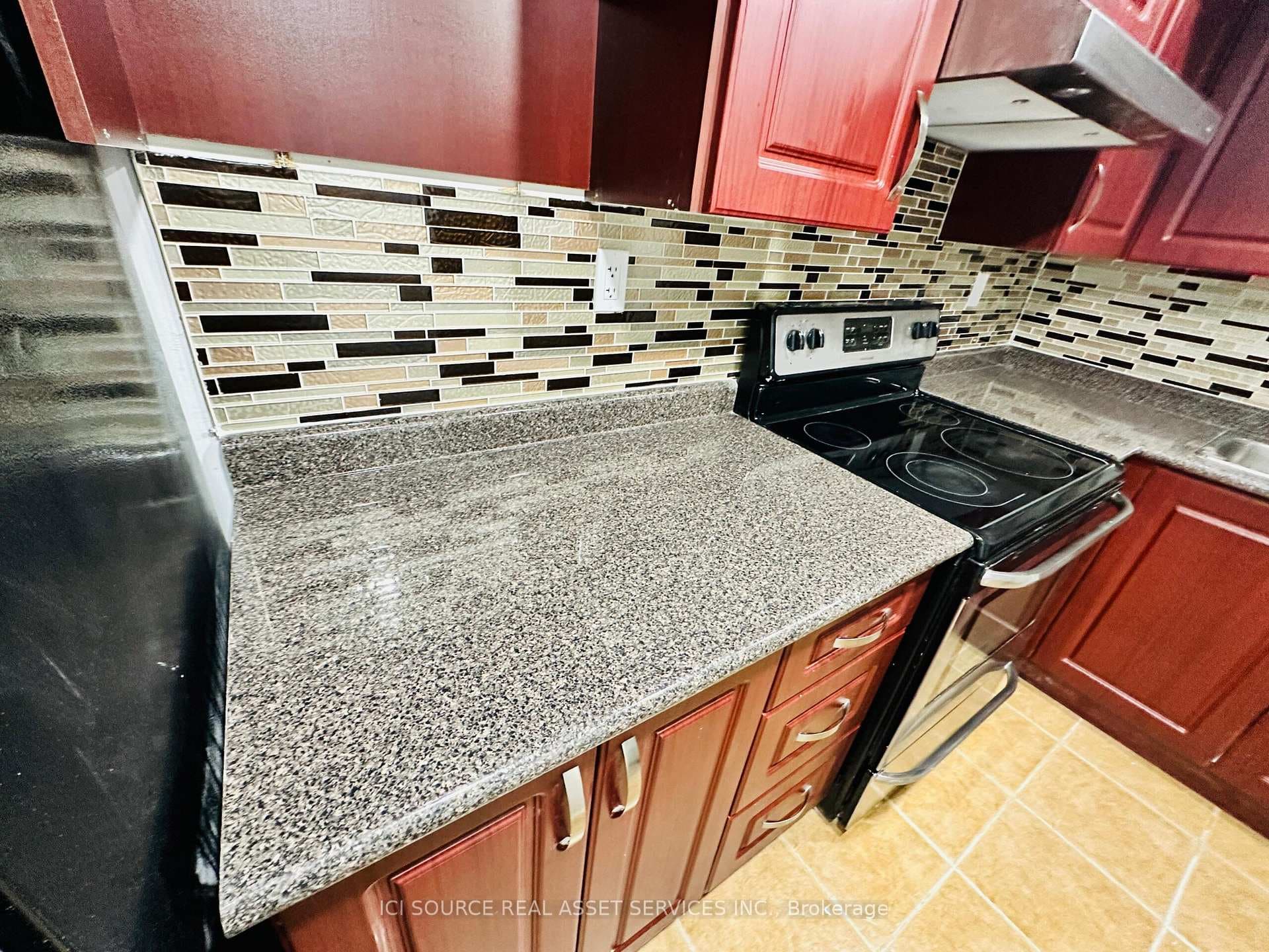 1579 Coldstream Drive Unit BSMT photo 4