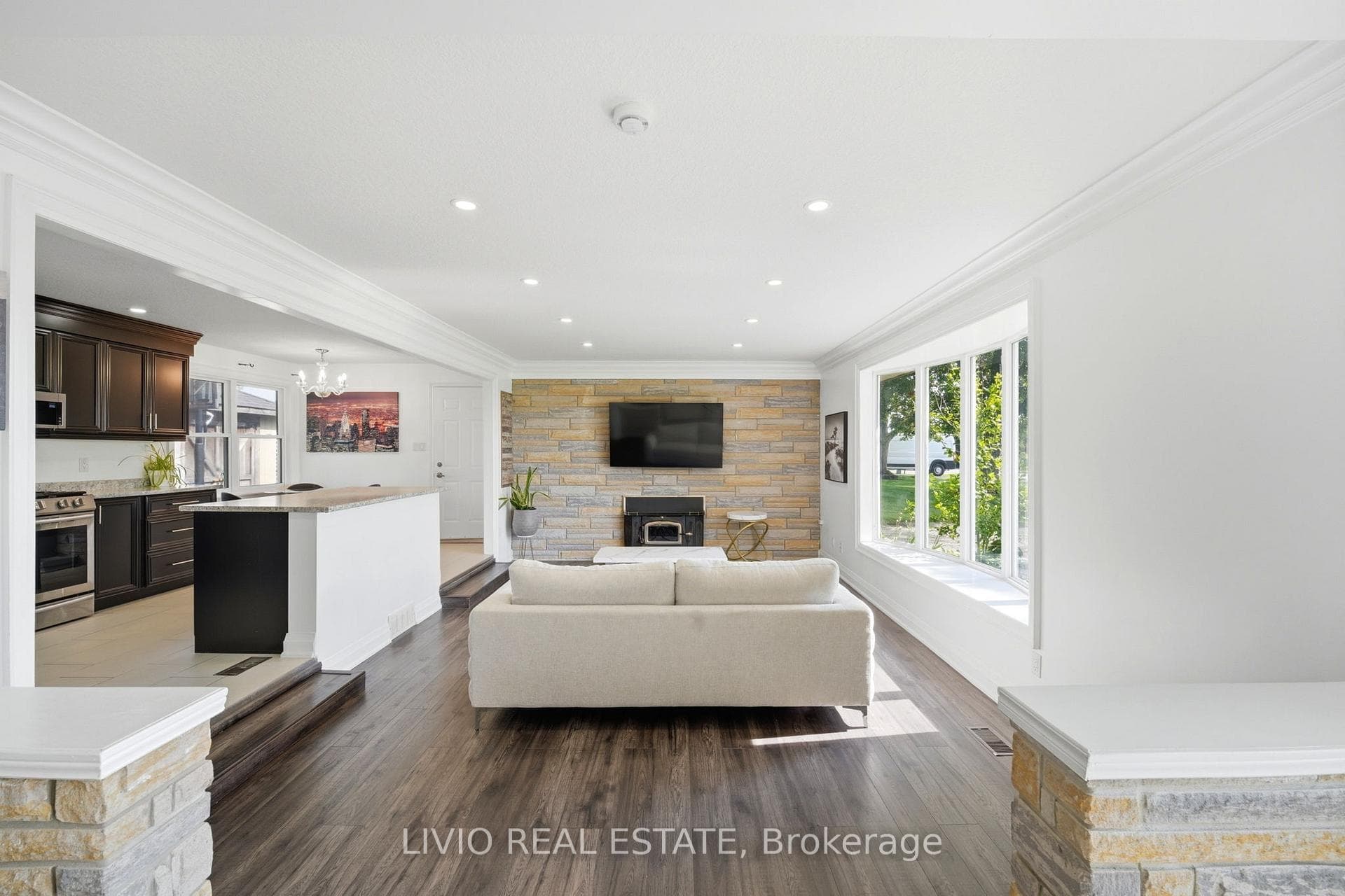 120 Woodburn Road photo 8