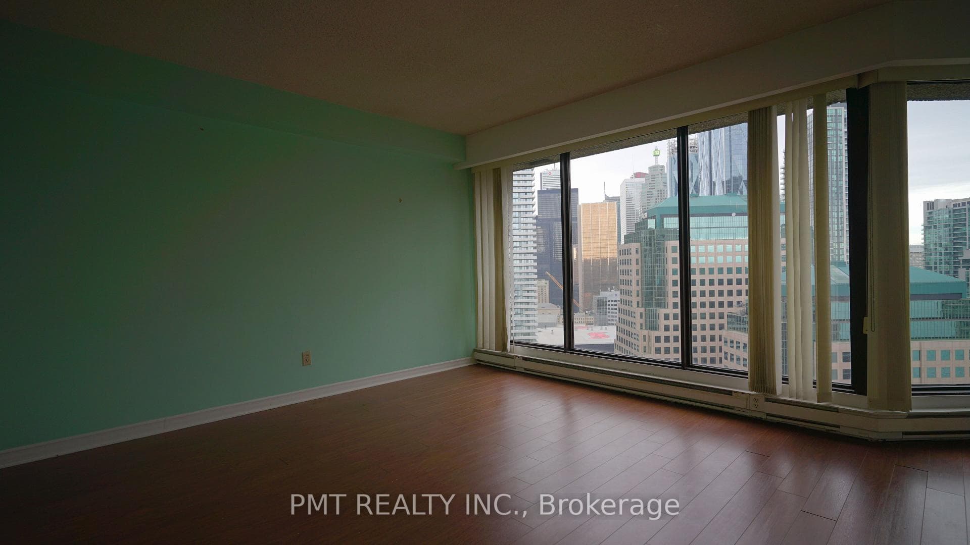 65 Harbour Square Unit 3107 photo 4
