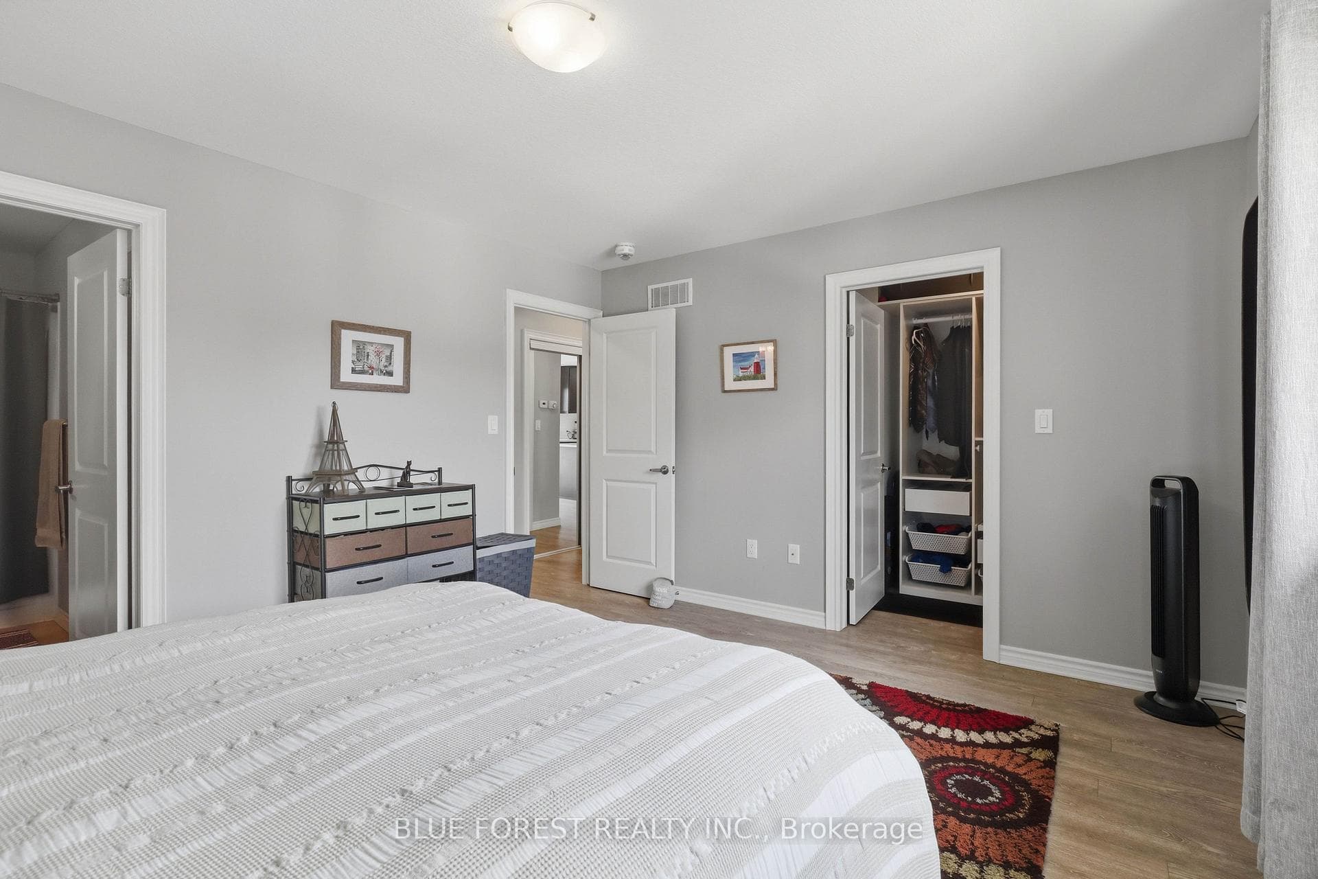 3320 Meadowgate Boulevard Unit 124 photo 17
