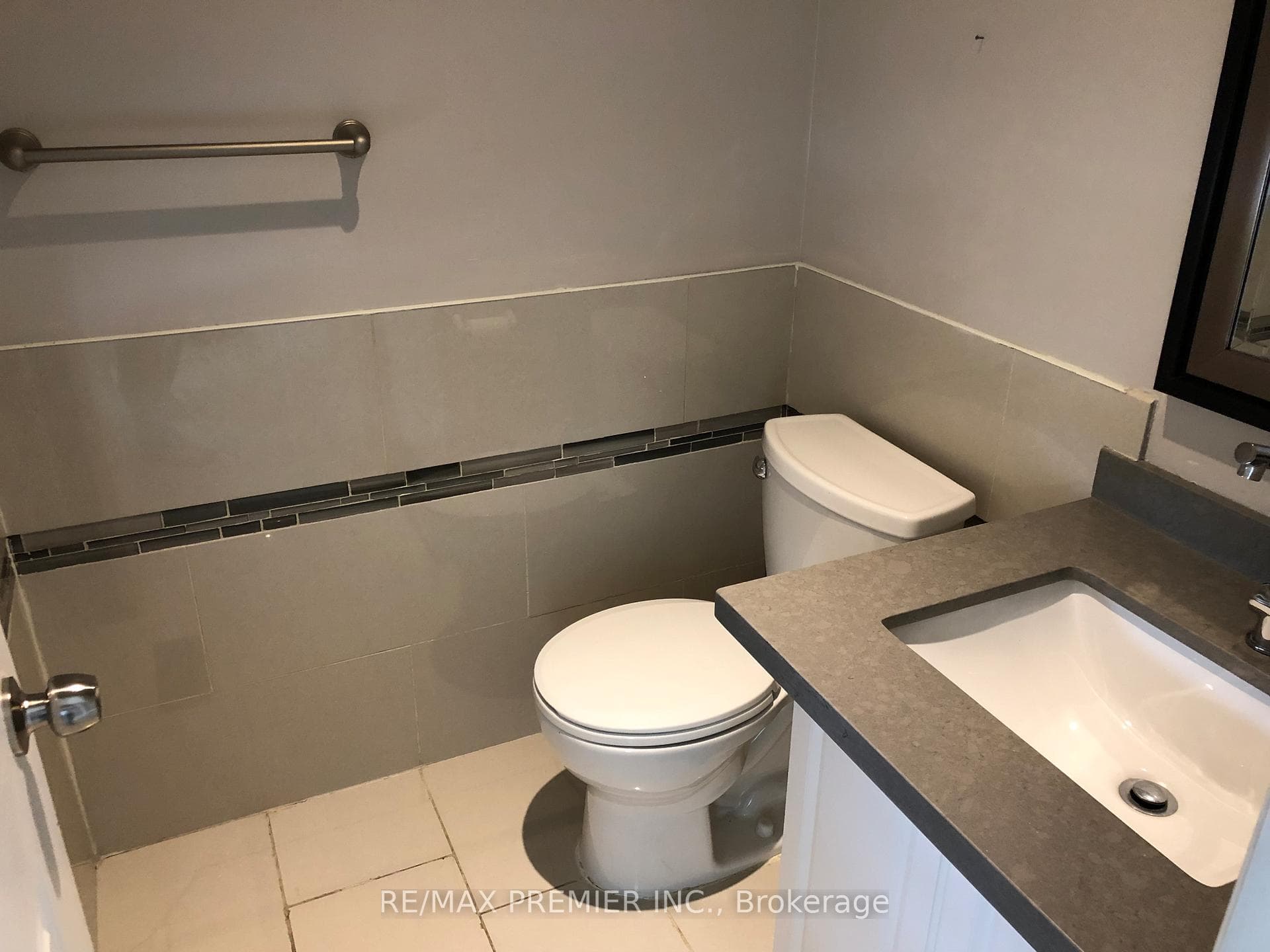 26 Lucerne Drive photo 5