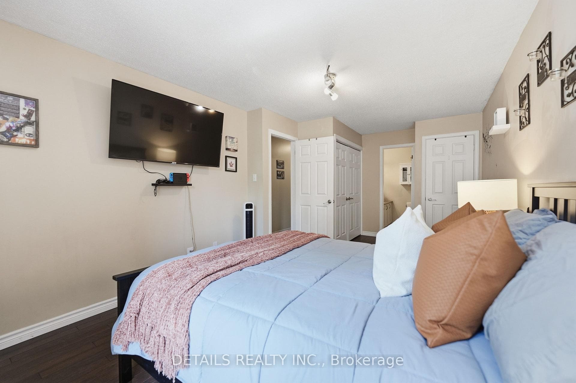 24 Southport Drive photo 26