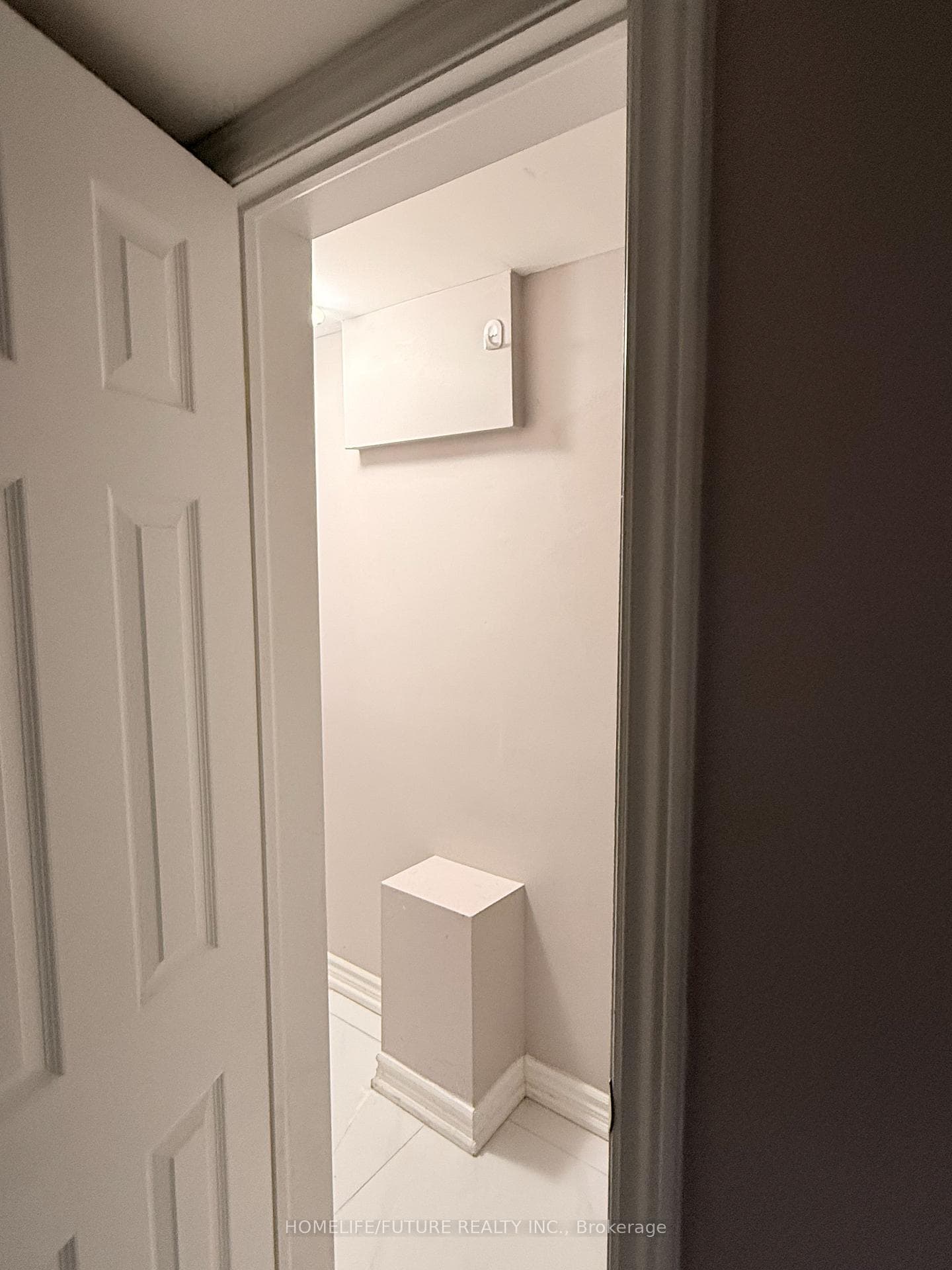 4 Meandering Trail Unit Bsmt photo 9