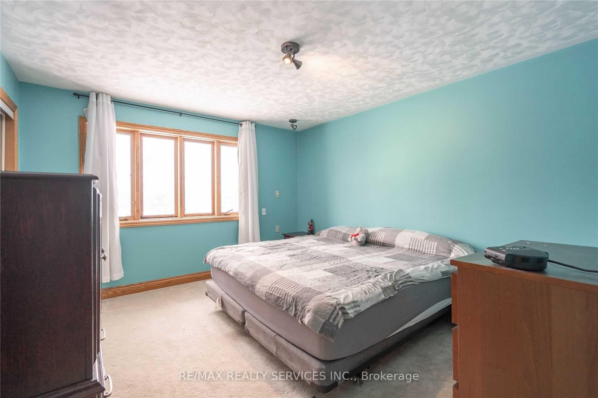 19003 Hurontario Street photo 14