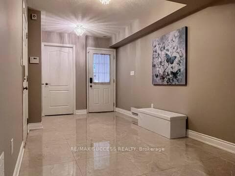 1727 Copeland Circle photo 2