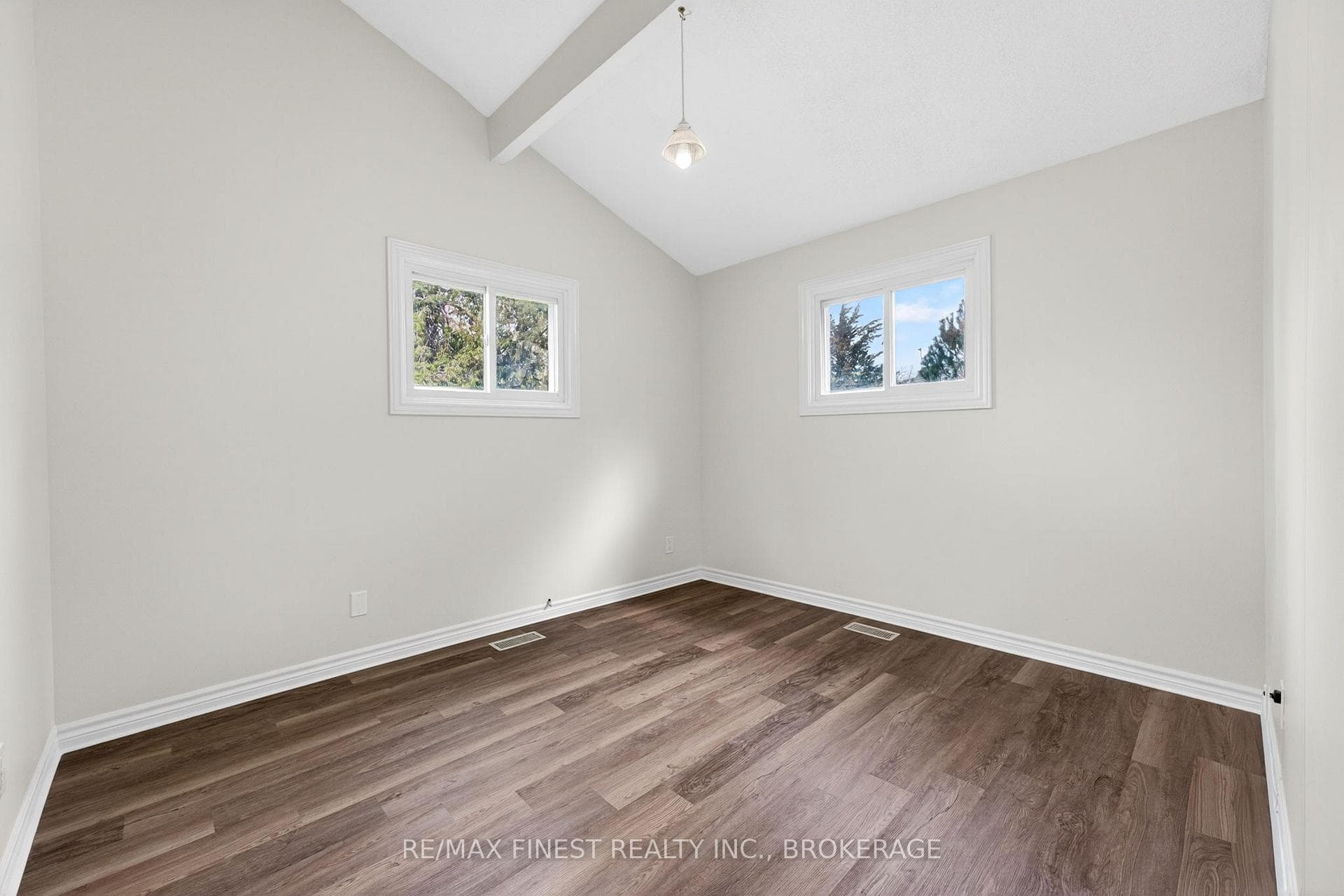 8 Sunrise Court photo 21