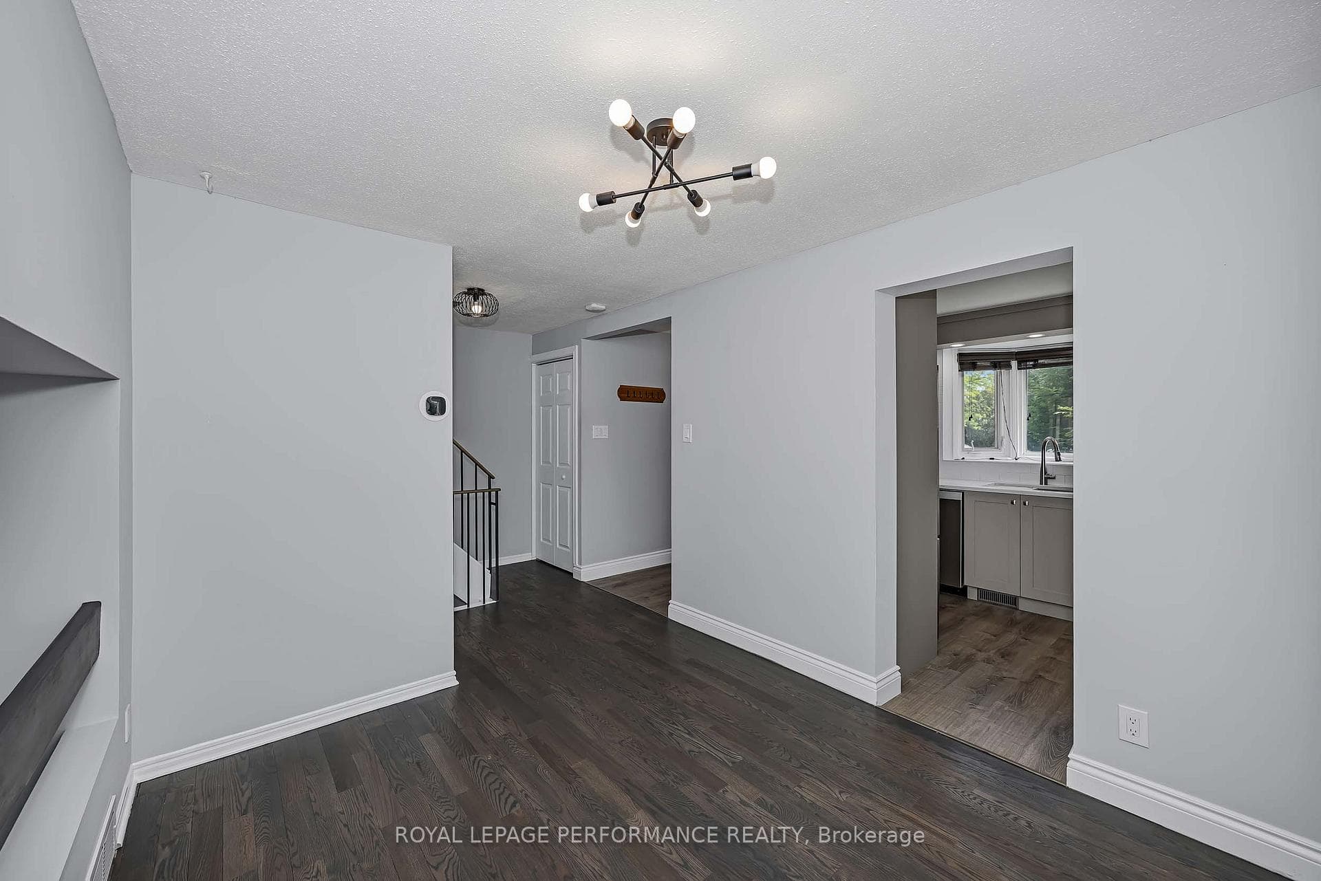 1780 Lamoureux Drive Unit A photo 8