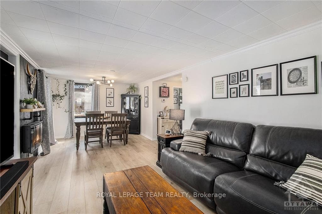 26 JOSEPH Street photo 11