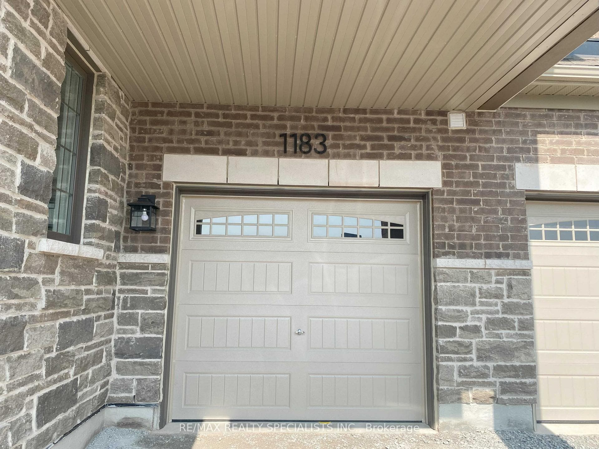 1183 Milland Drive photo 25