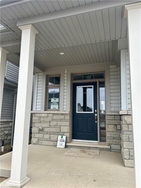 178 Elliot Avenue photo 2