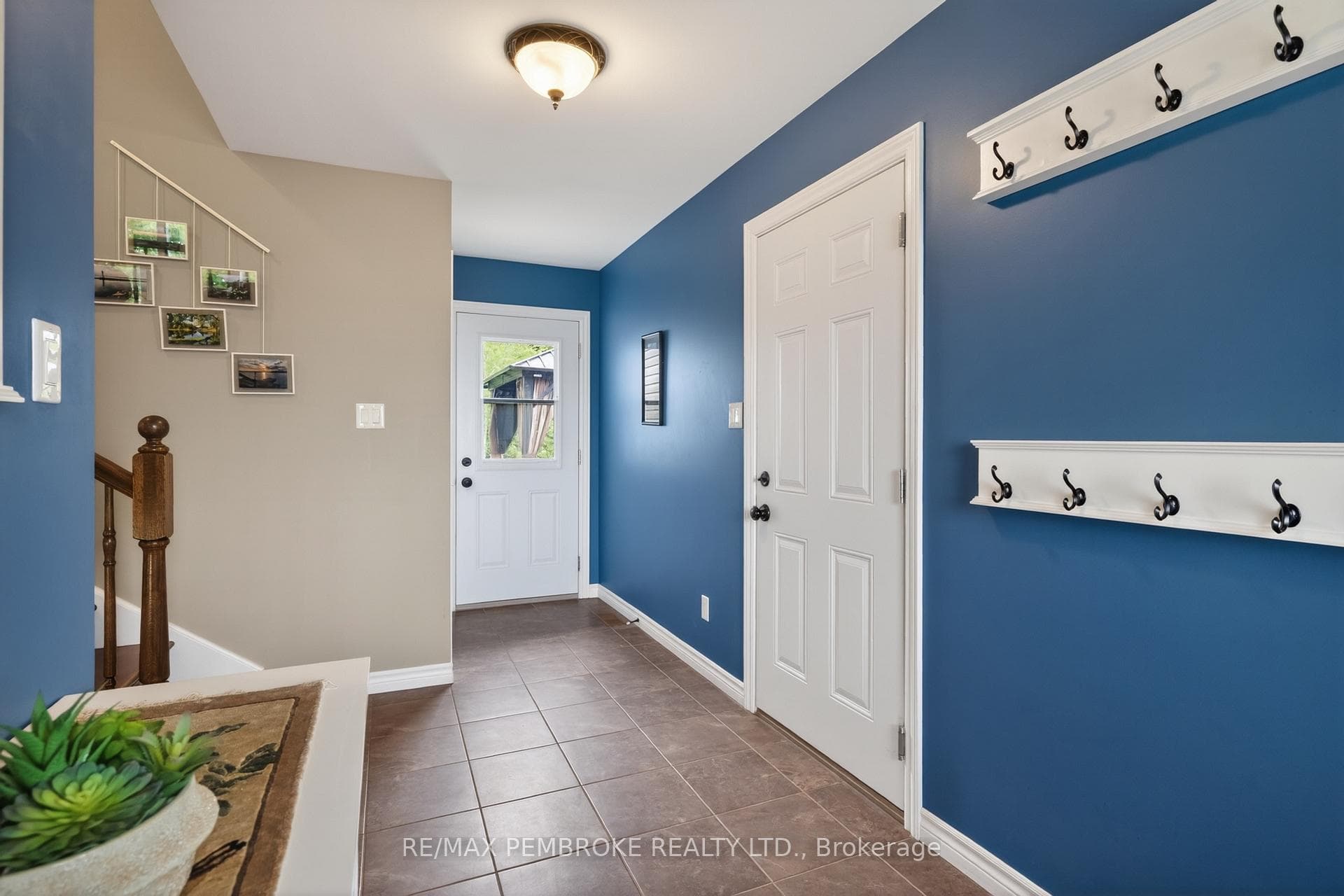 61 Oak Avenue photo 6