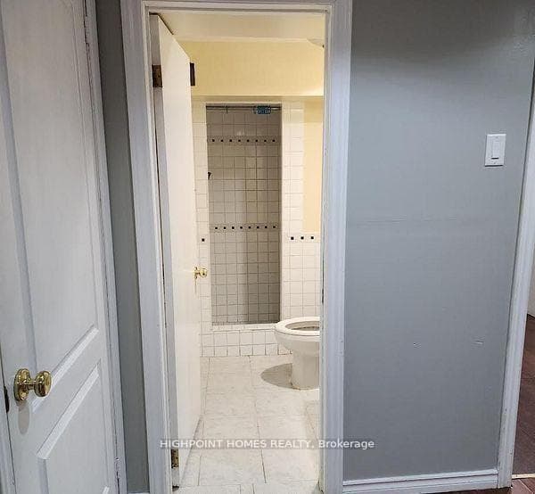18 Valley Stream Drive photo 22