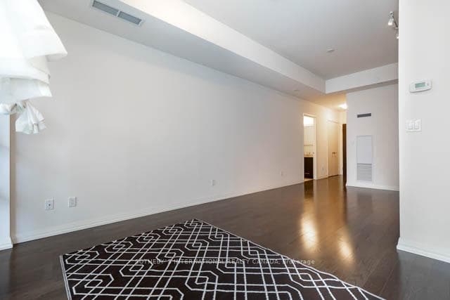 460 Adelaide Street Unit 903 photo 8
