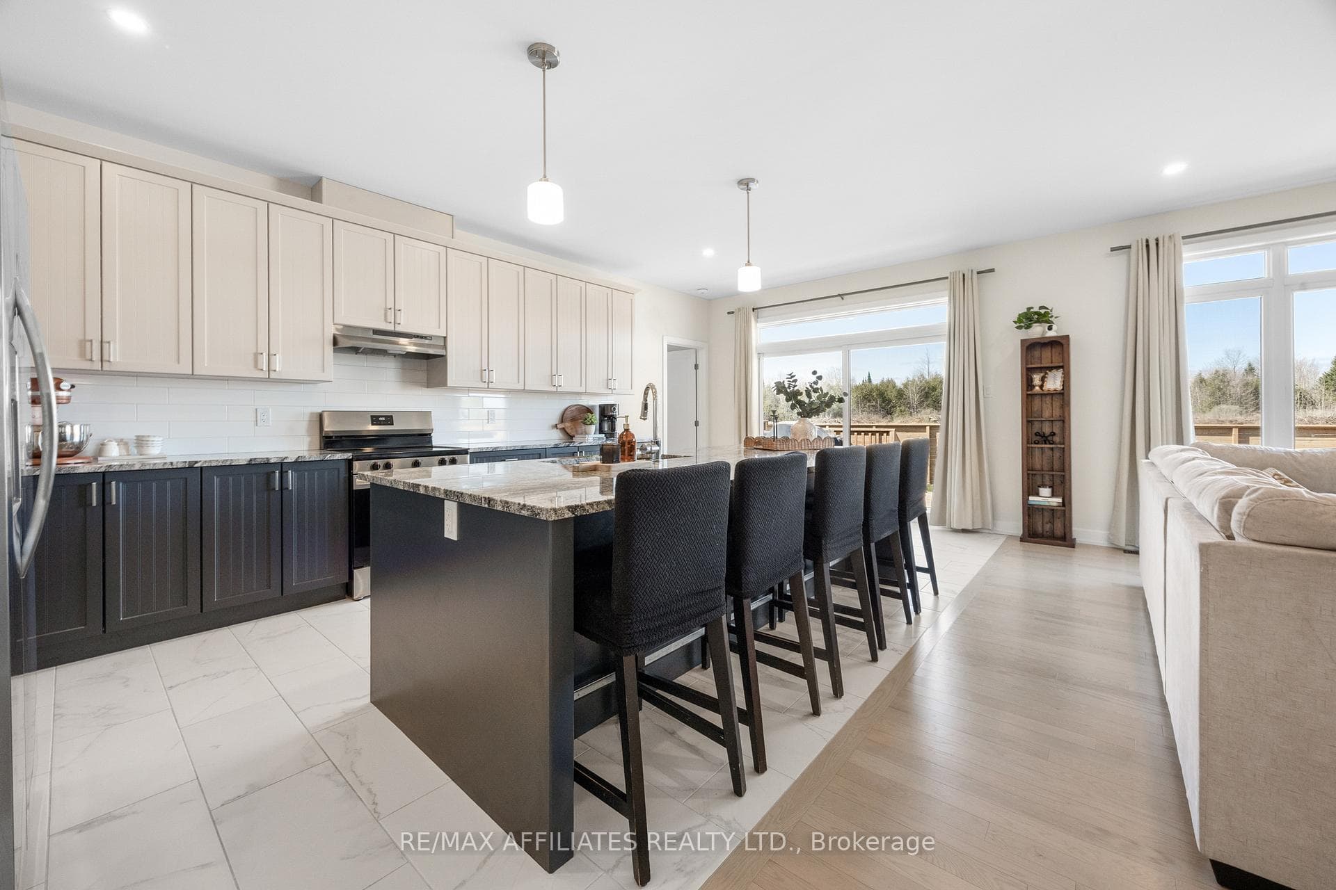 282 Wood Avenue photo 8