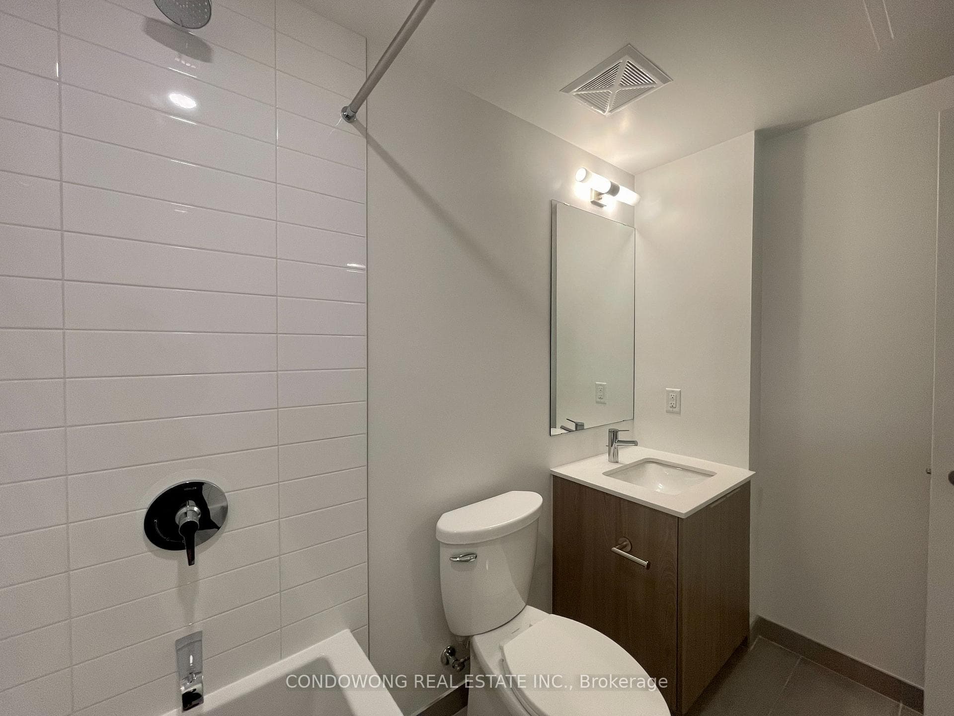 357 King Street Unit 1102 photo 10