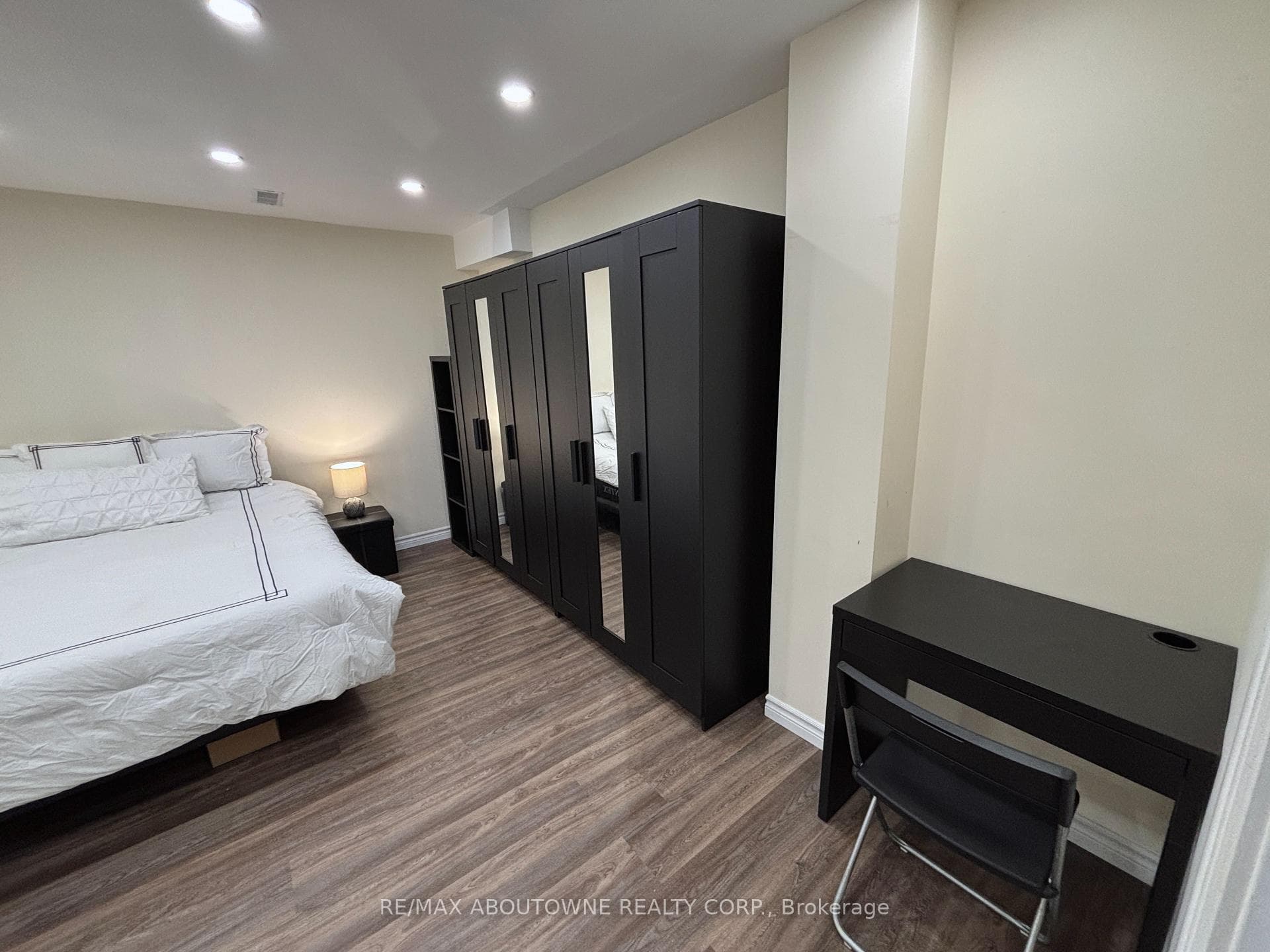 4640 Doug Wright Drive Unit Bsmt photo 18
