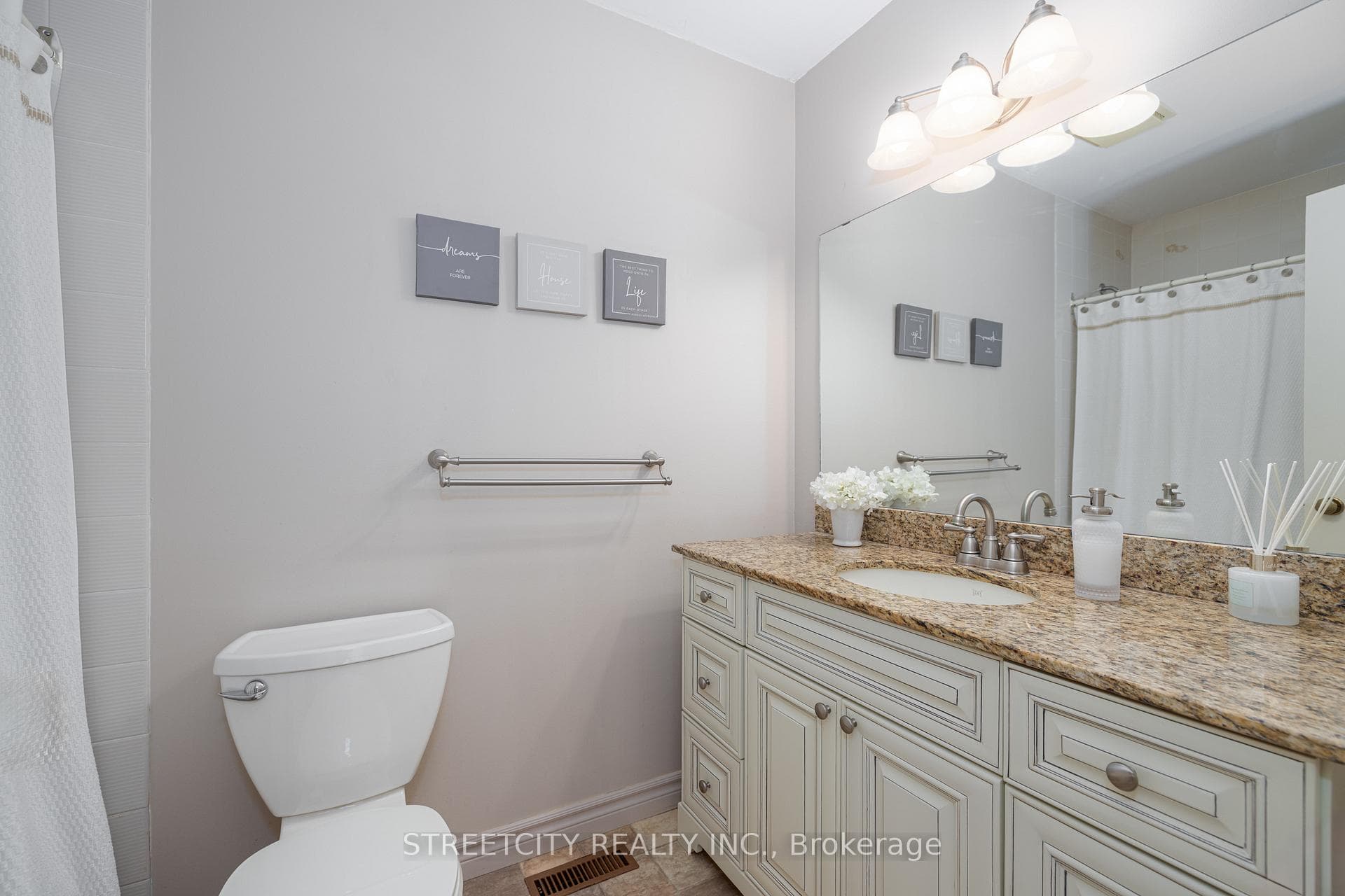 1537 Hillside Drive photo 25