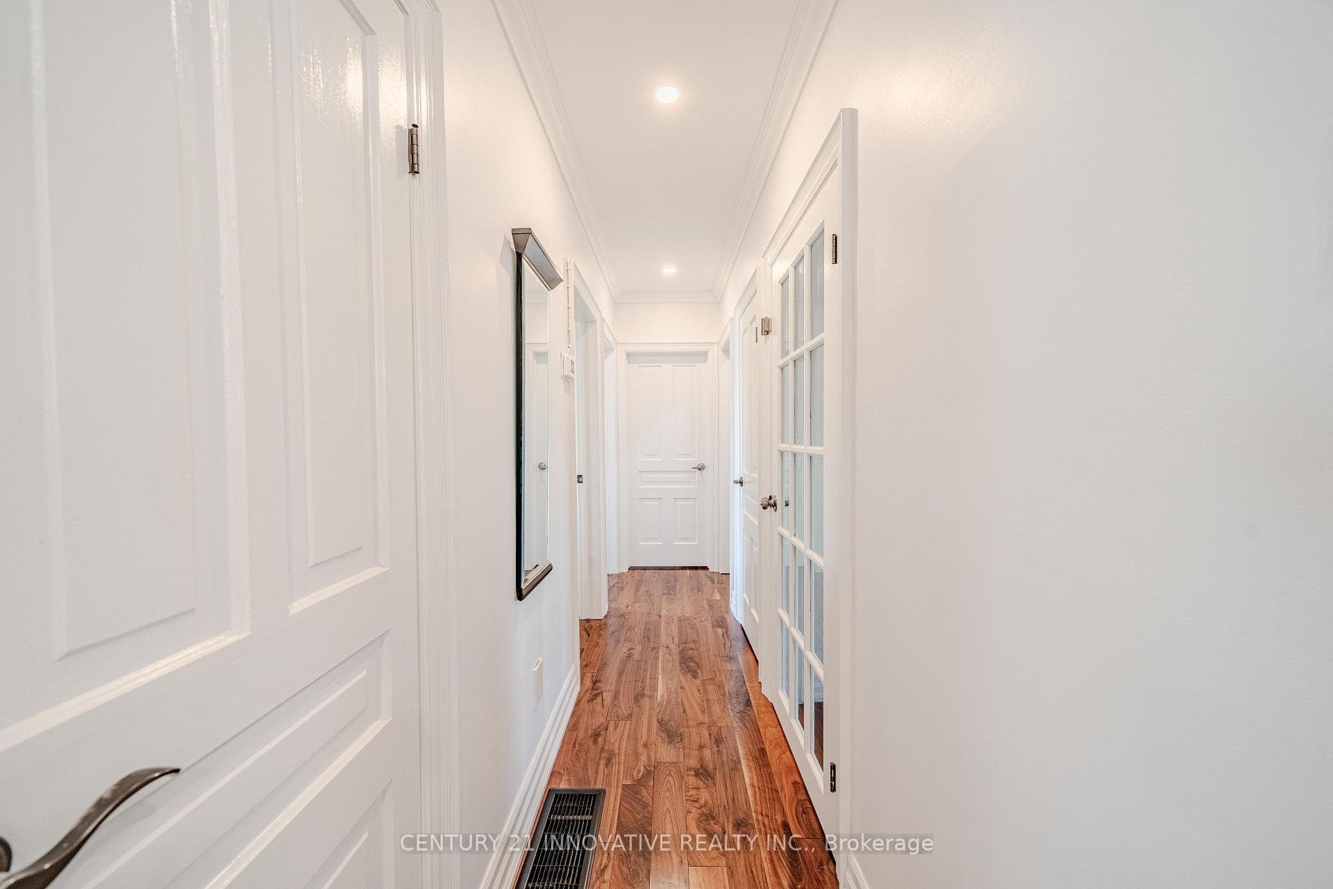 60 Dorking Crescent photo 27