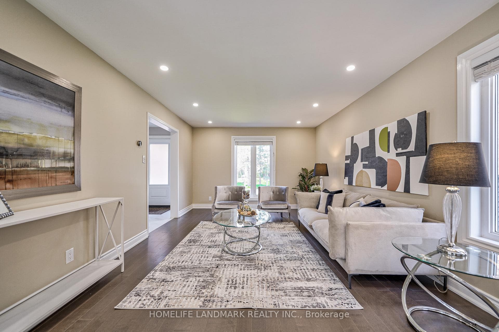 41 Pennock Crescent photo 8