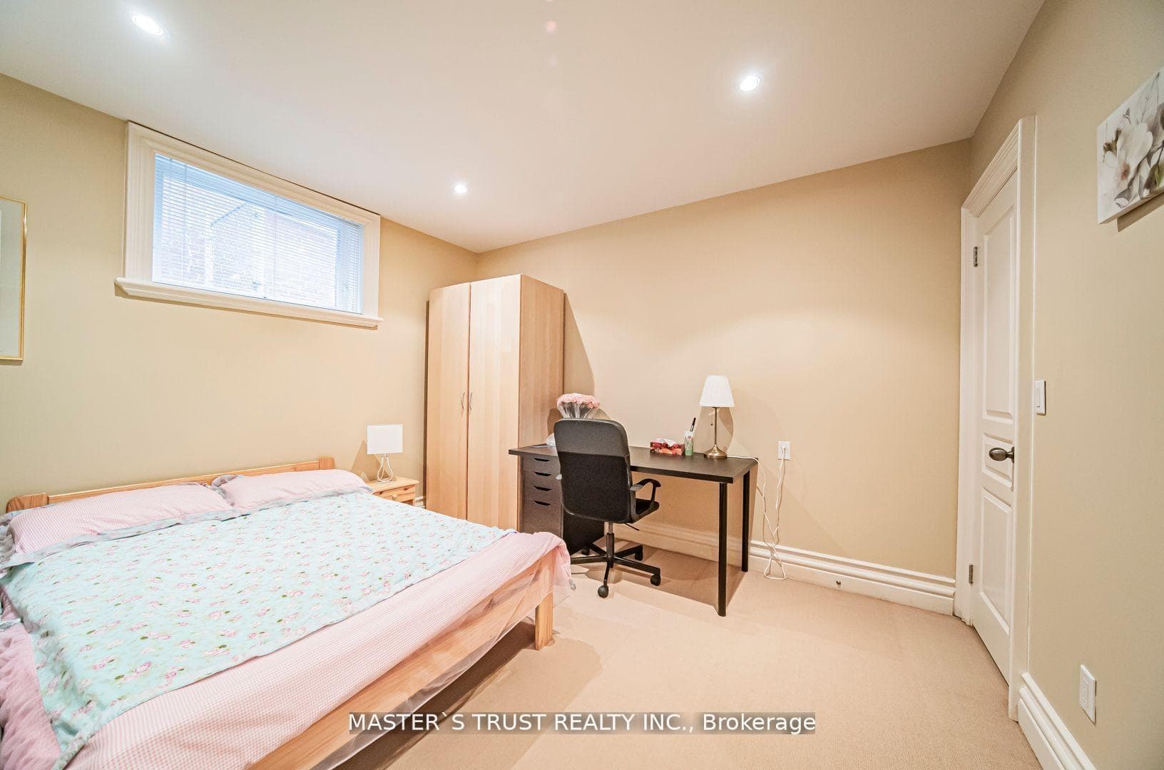 322B Empress Avenue photo 34