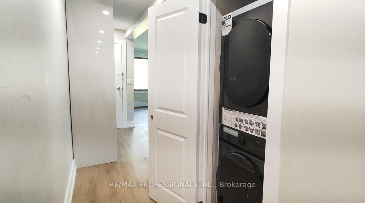 83 Albert Avenue Unit 6 photo 12