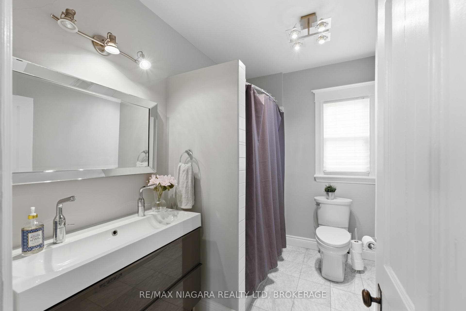 2 Cottage Avenue photo 23