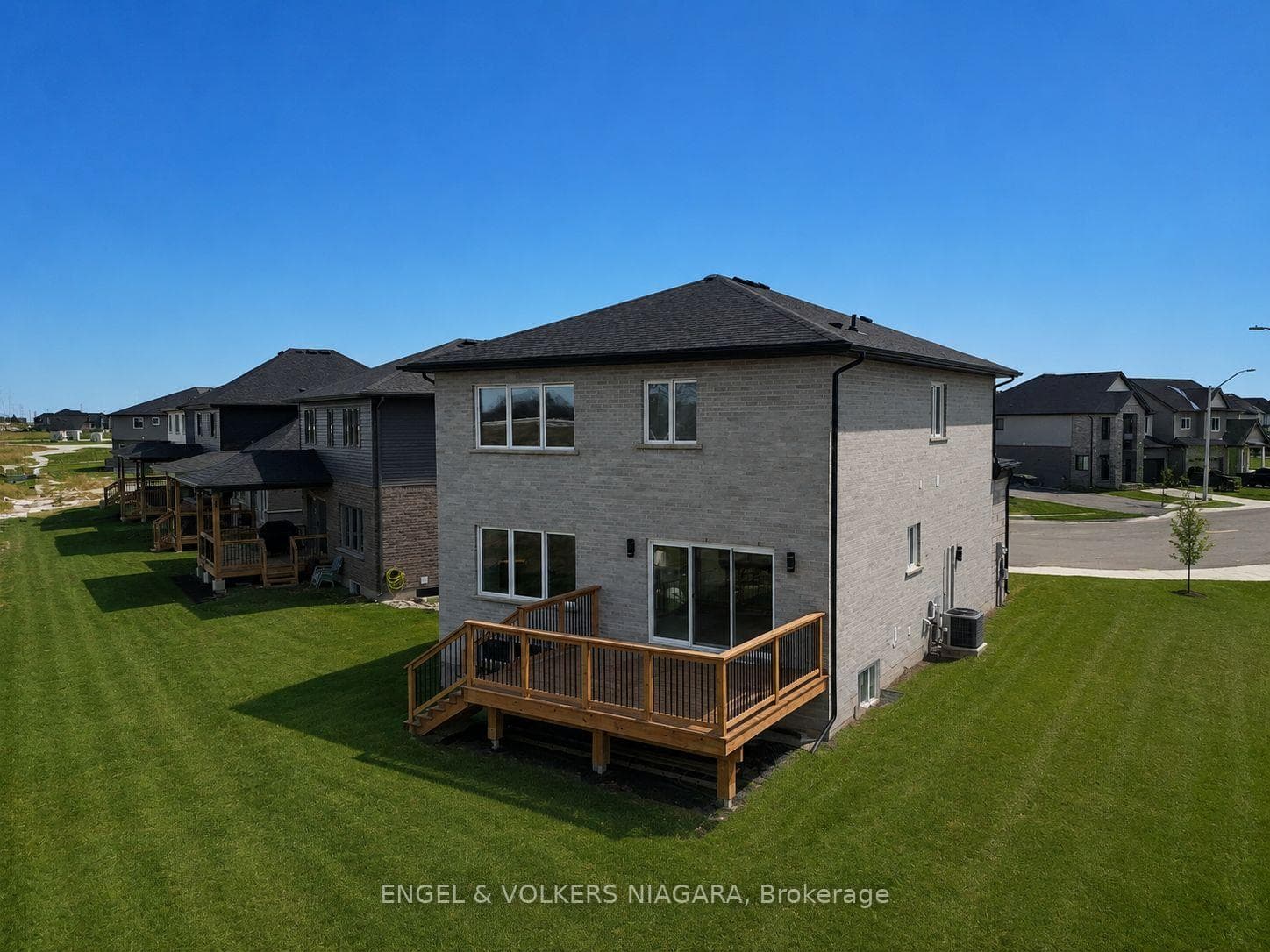 25 Elvira Way photo 17