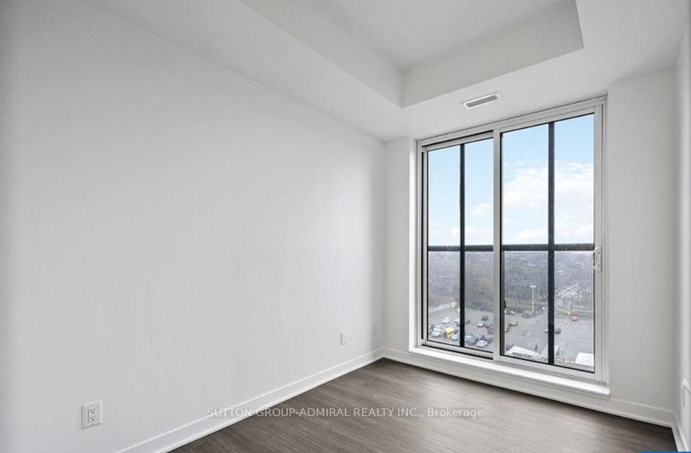 185 Alberta Avenue Unit 902 photo 8