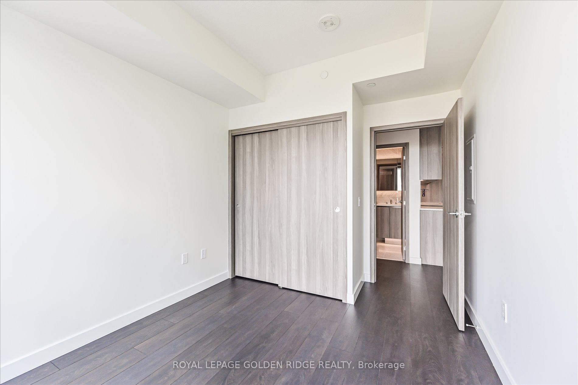 95 McMahon Drive Unit 3306 photo 23