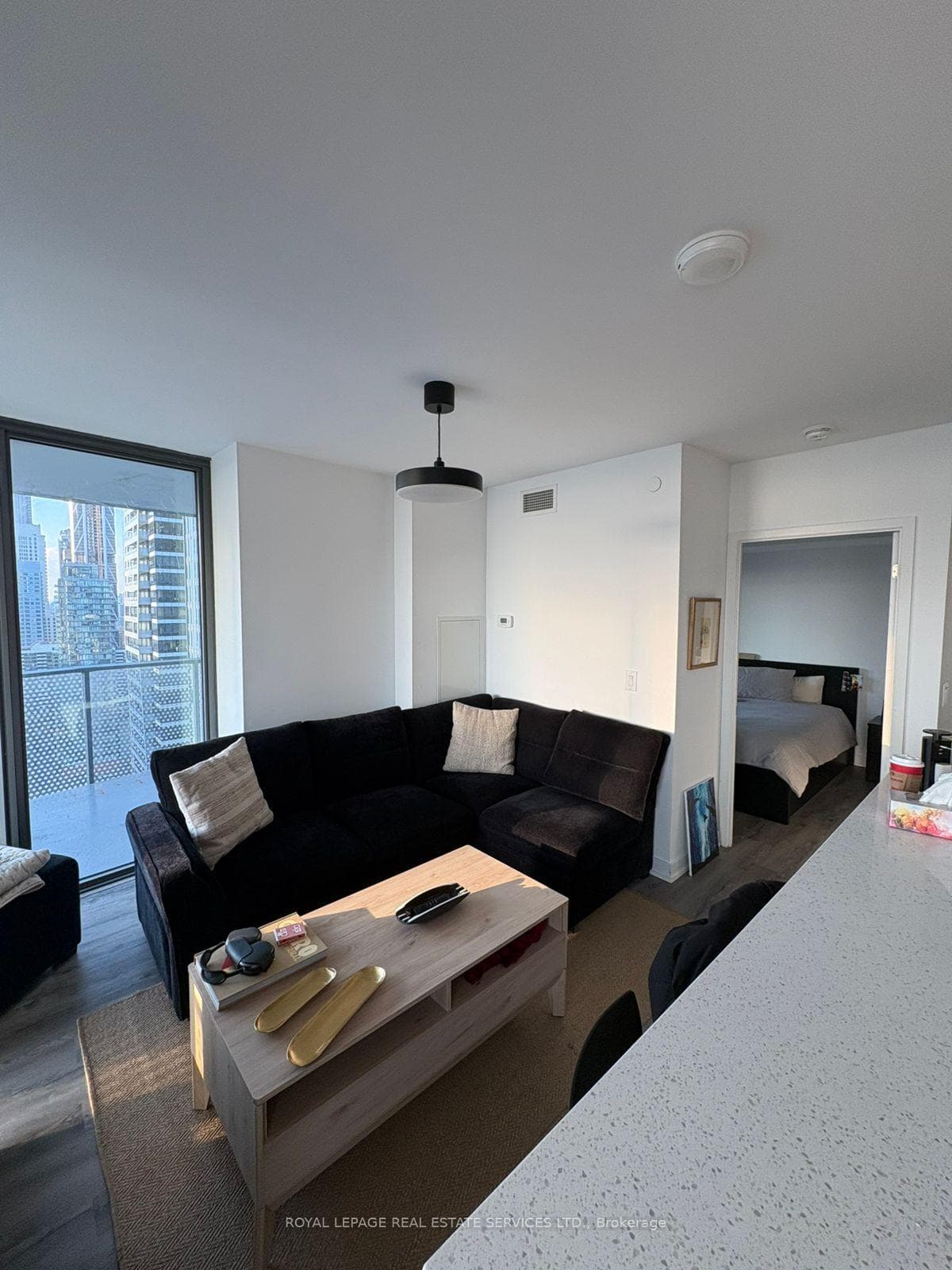 11 Wellesley Street Unit 3208 photo 8