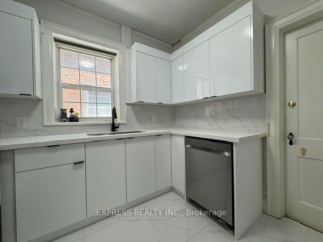 167 Highbourne Road Unit Main photo 14