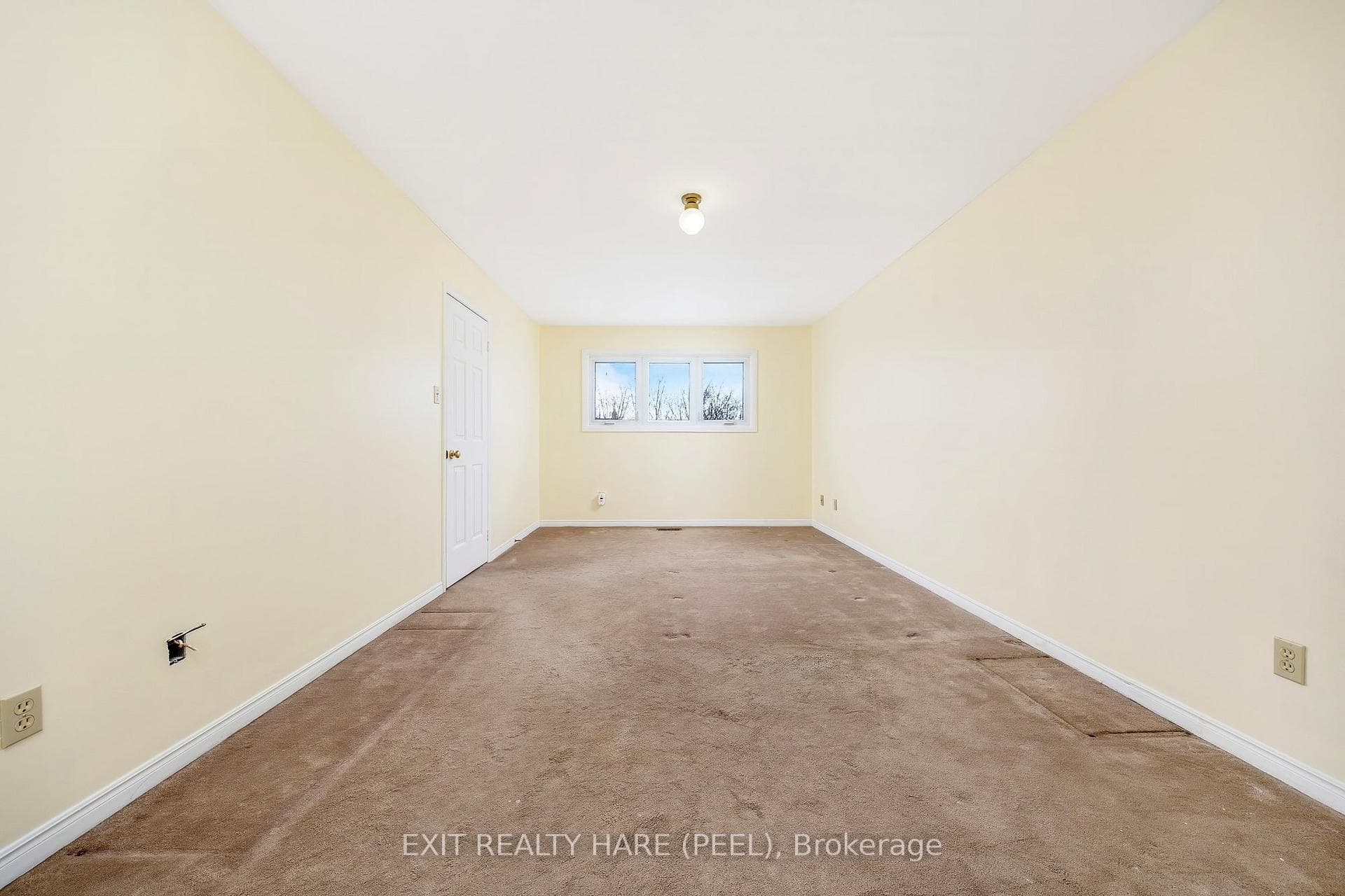 47 Stillwater Crescent photo 26