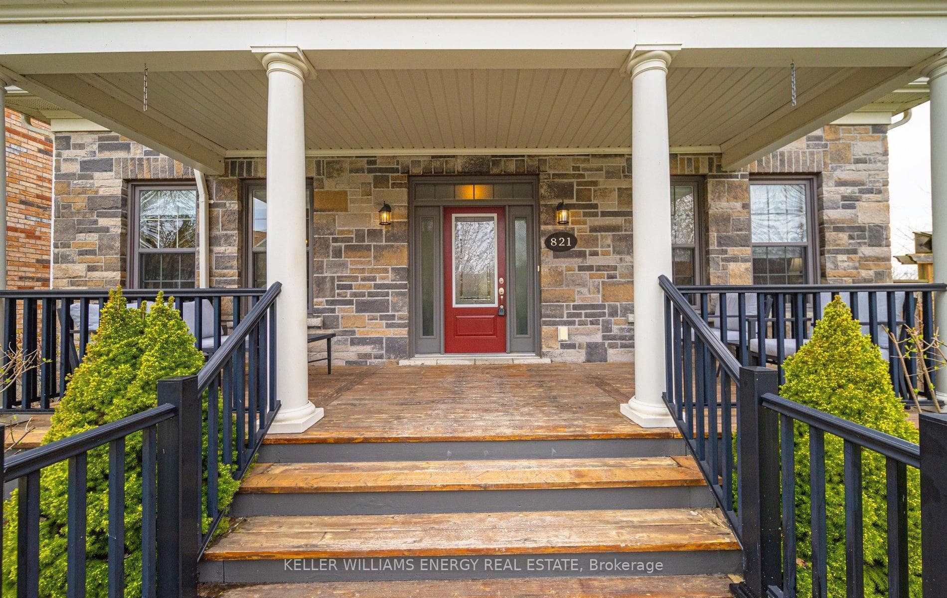 821 Hudson Street photo 7
