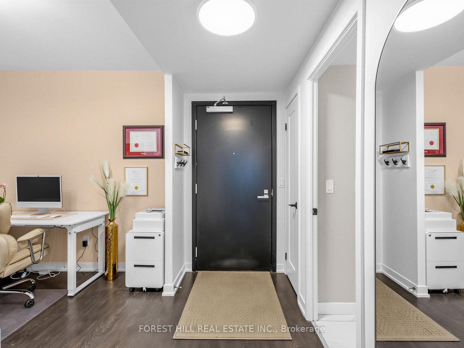 31 Tippett Road Unit 438 photo 2