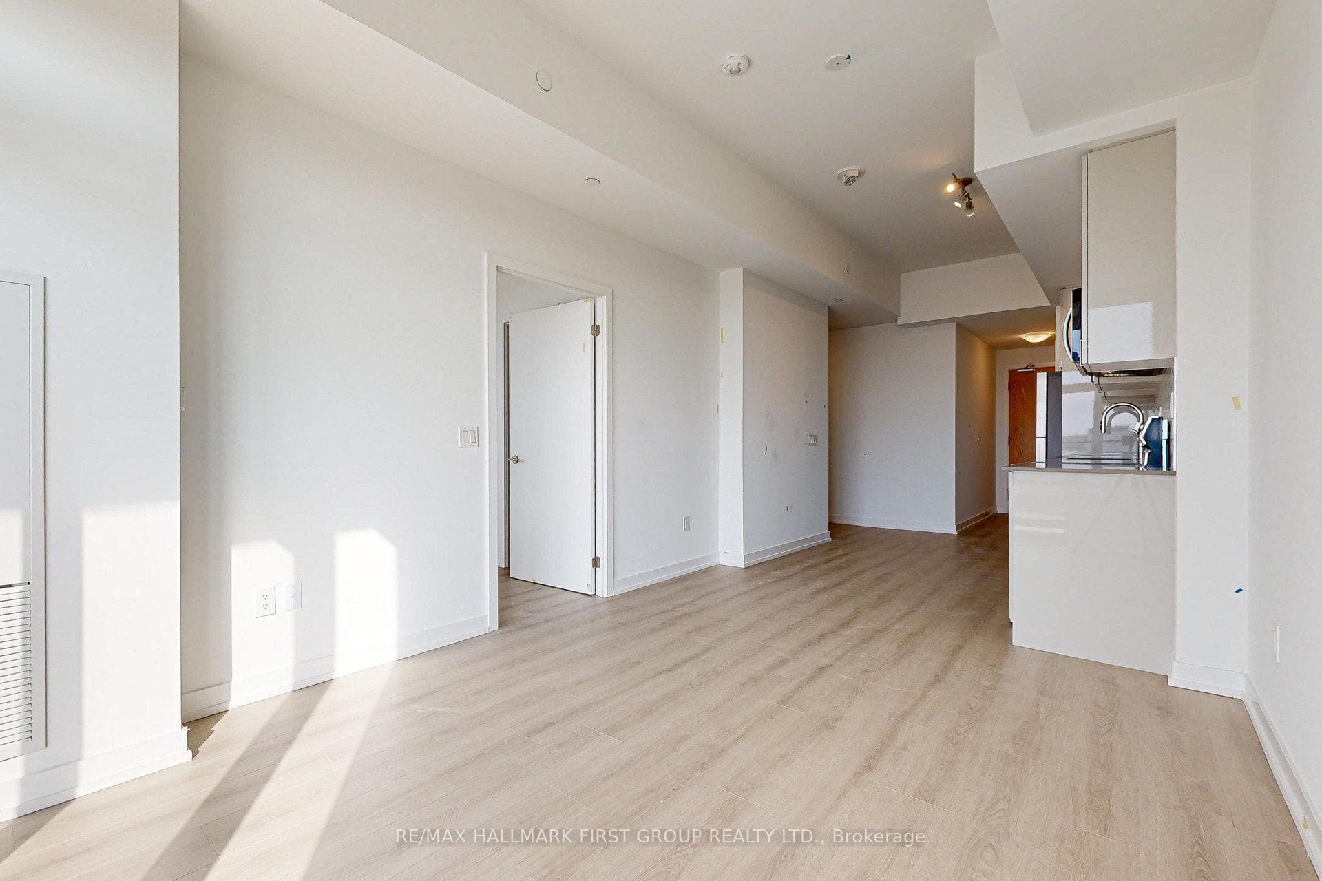 1435 Celebration Drive Unit 601 photo 16