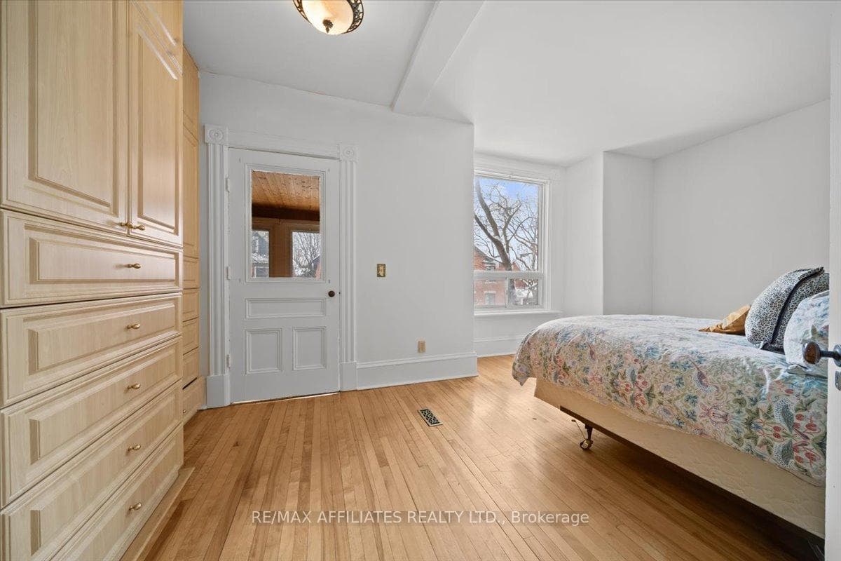 73B Second Avenue photo 22