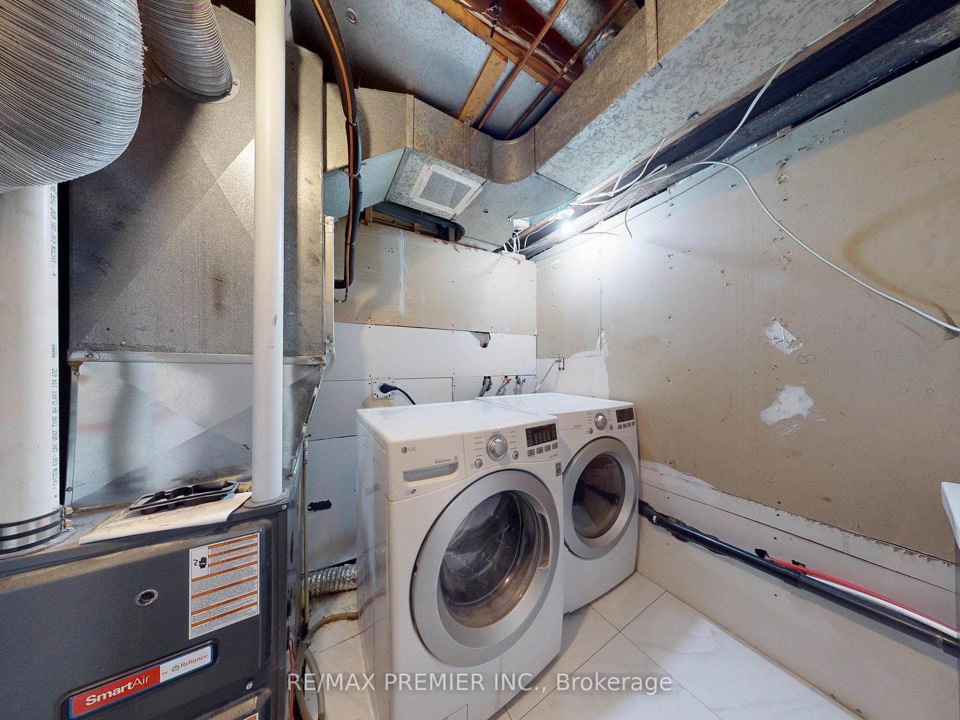 88 Radford Drive photo 29