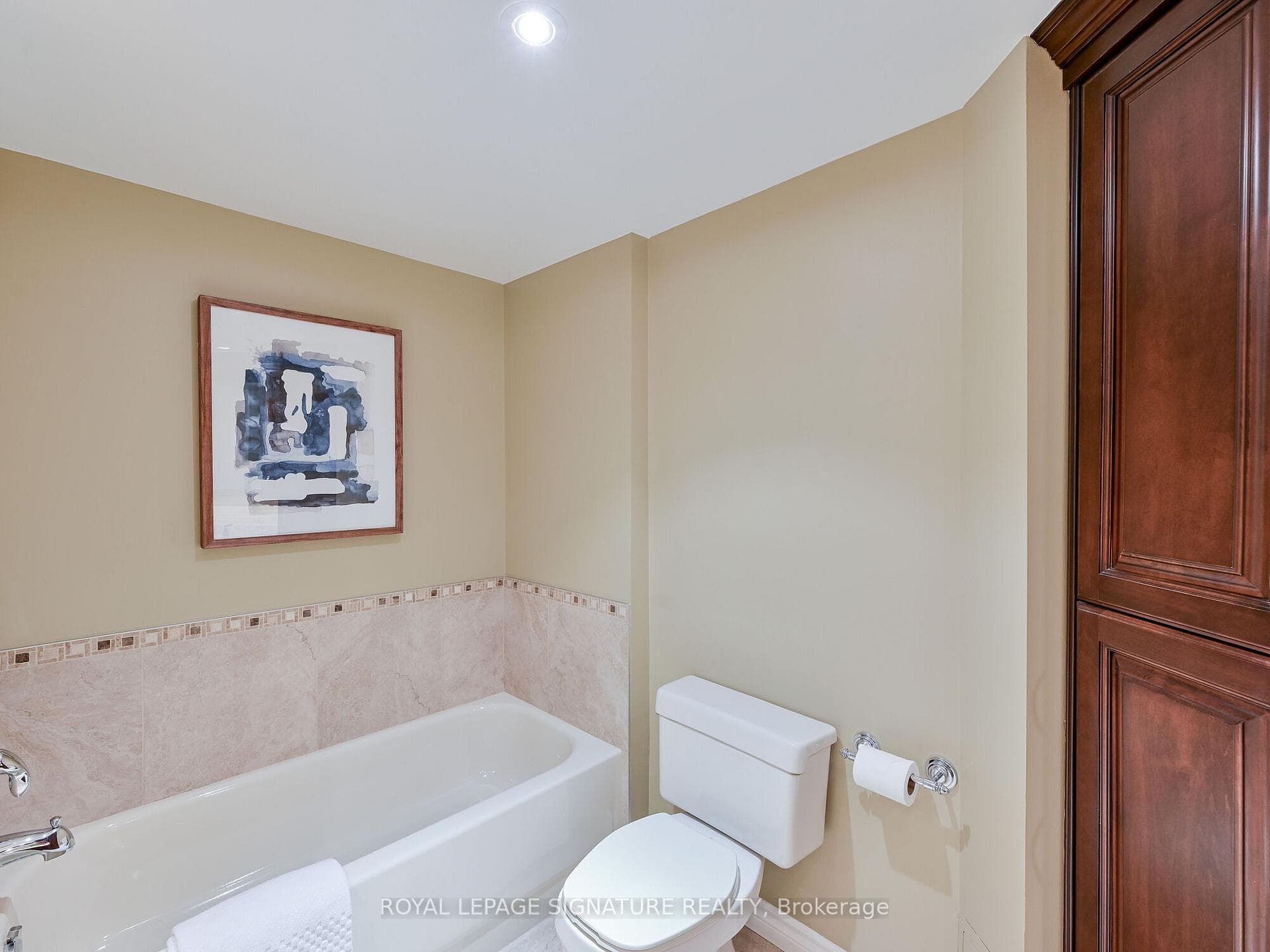 1001 Cedarglen Gate Unit 411 photo 26