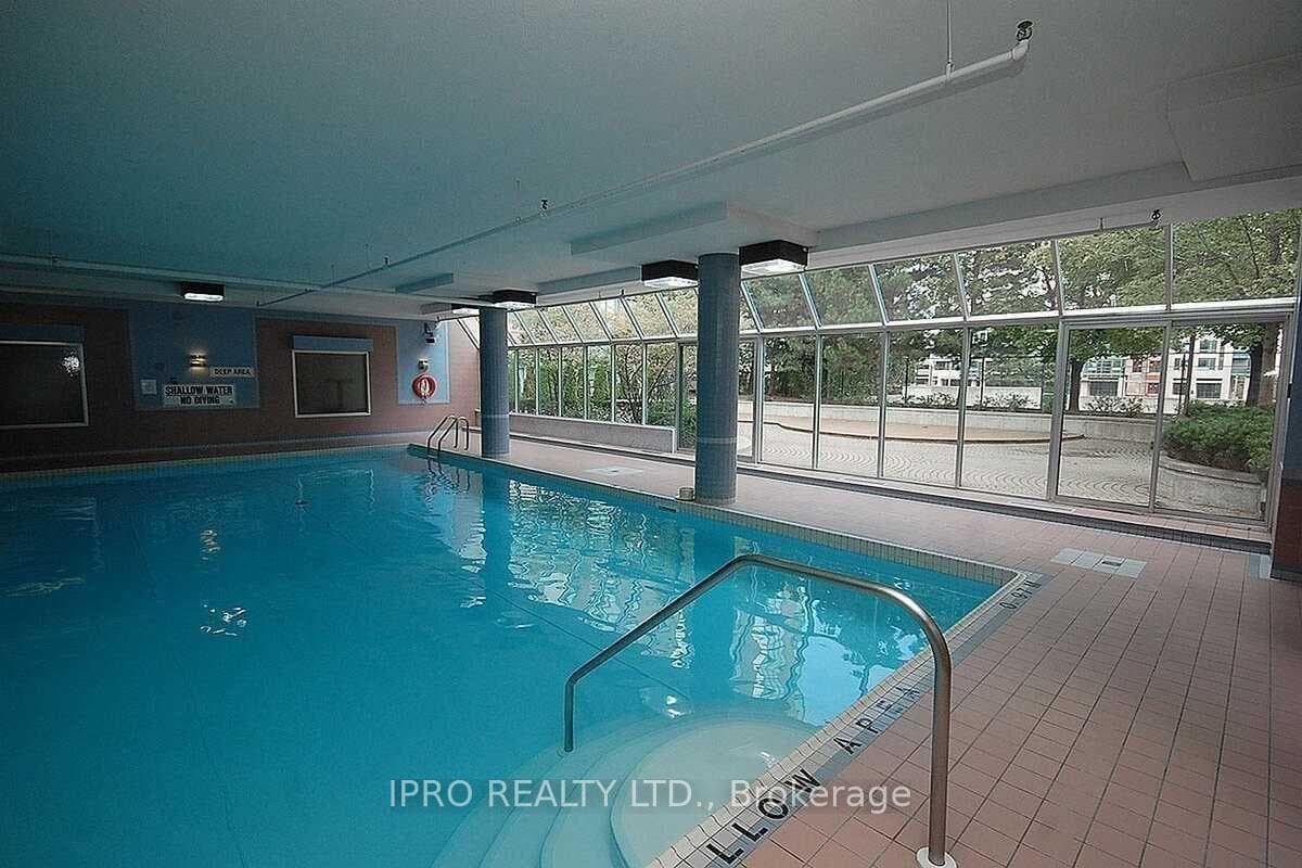 285 Enfield Place Unit 2207 photo 26