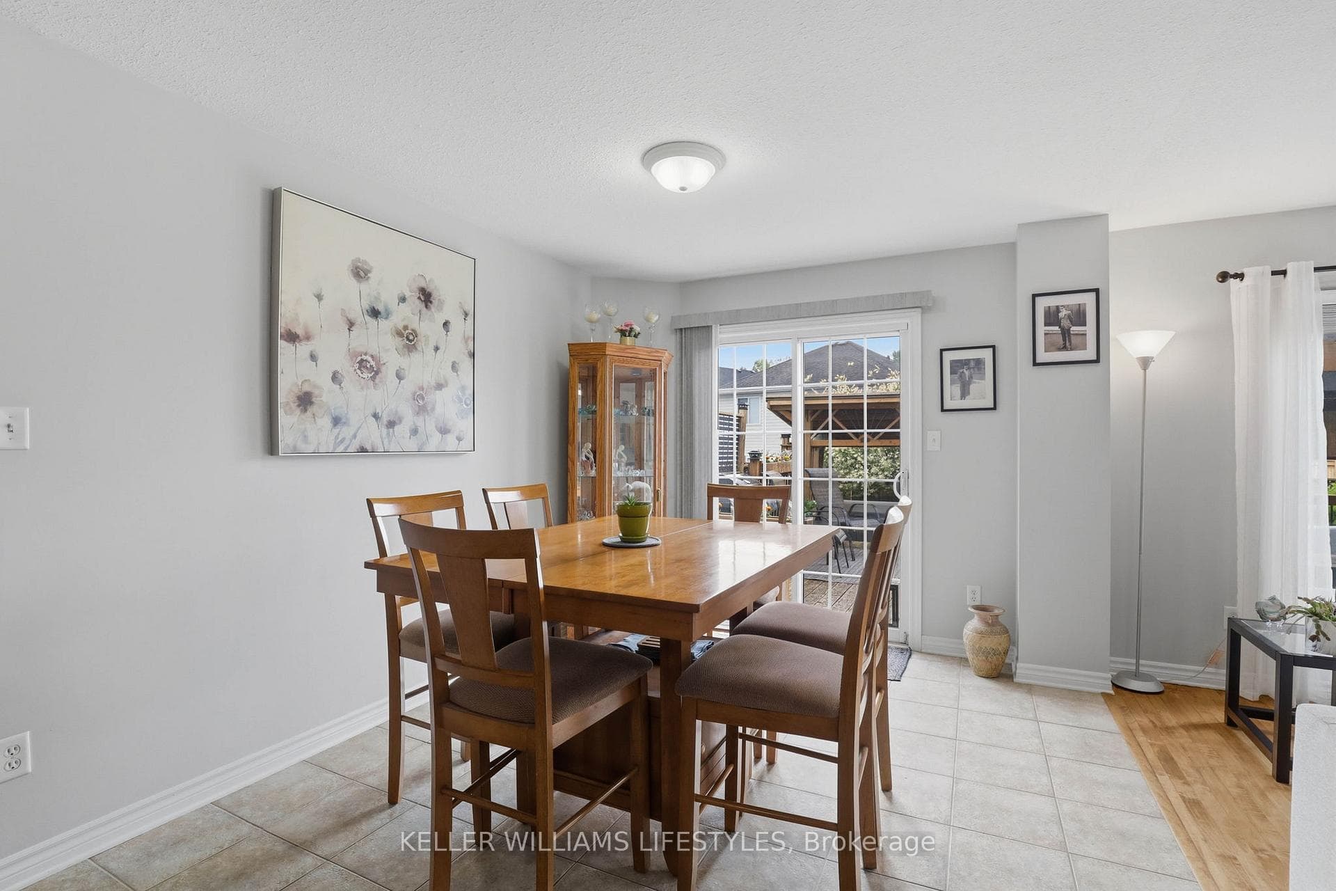 696 Fieldgate Circle photo 11