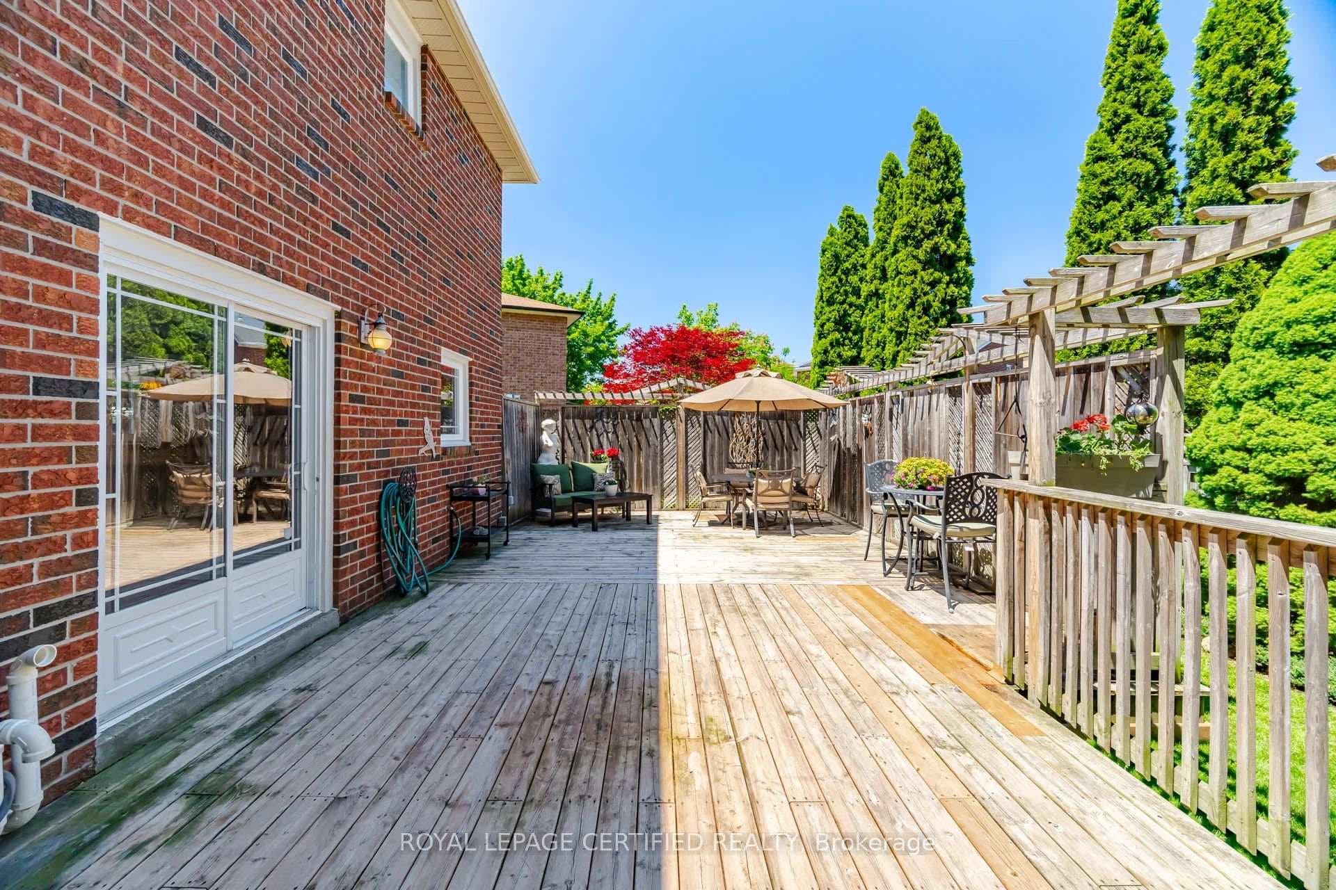20 Burnley Place photo 18
