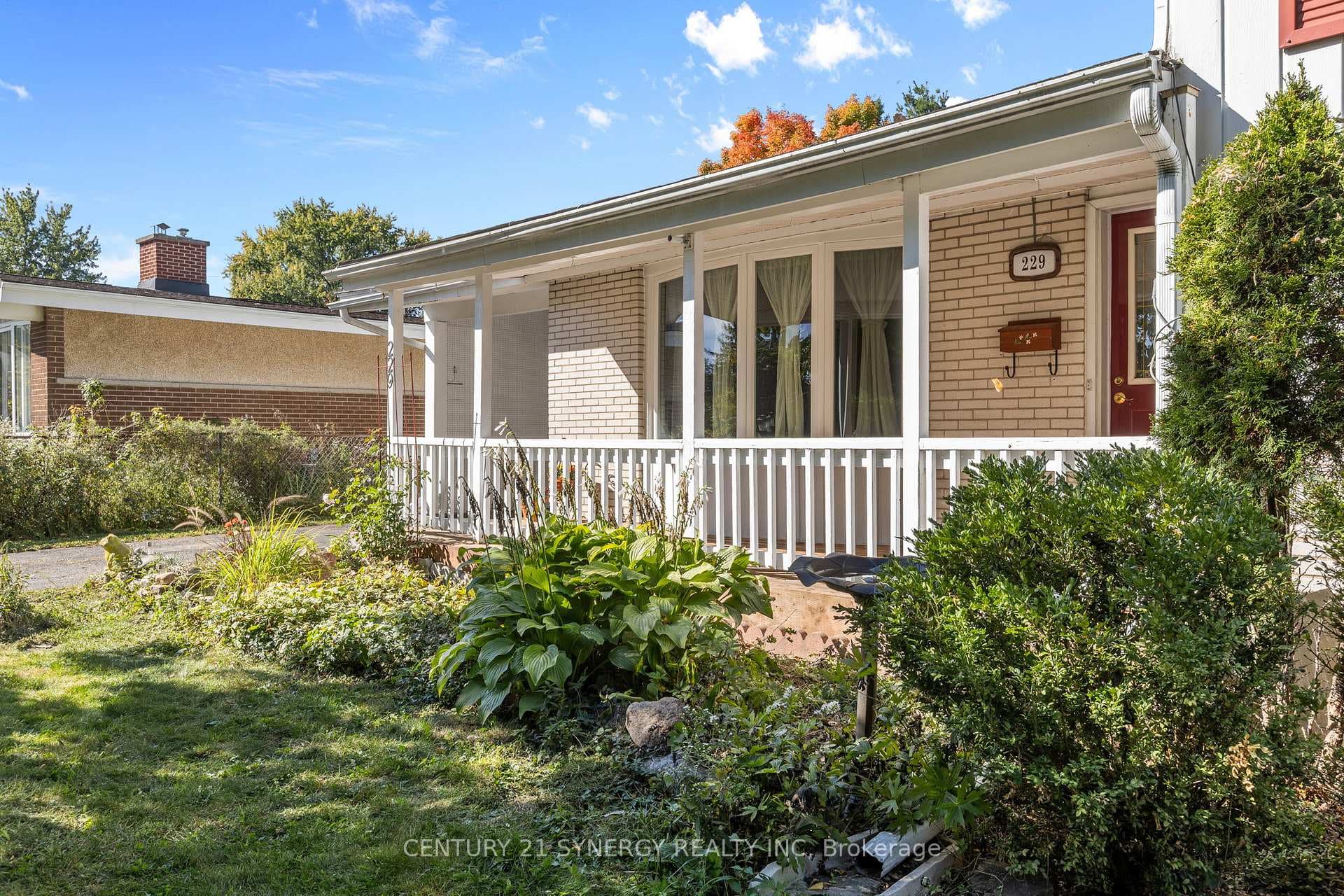 229 Kennedy Lane photo 4
